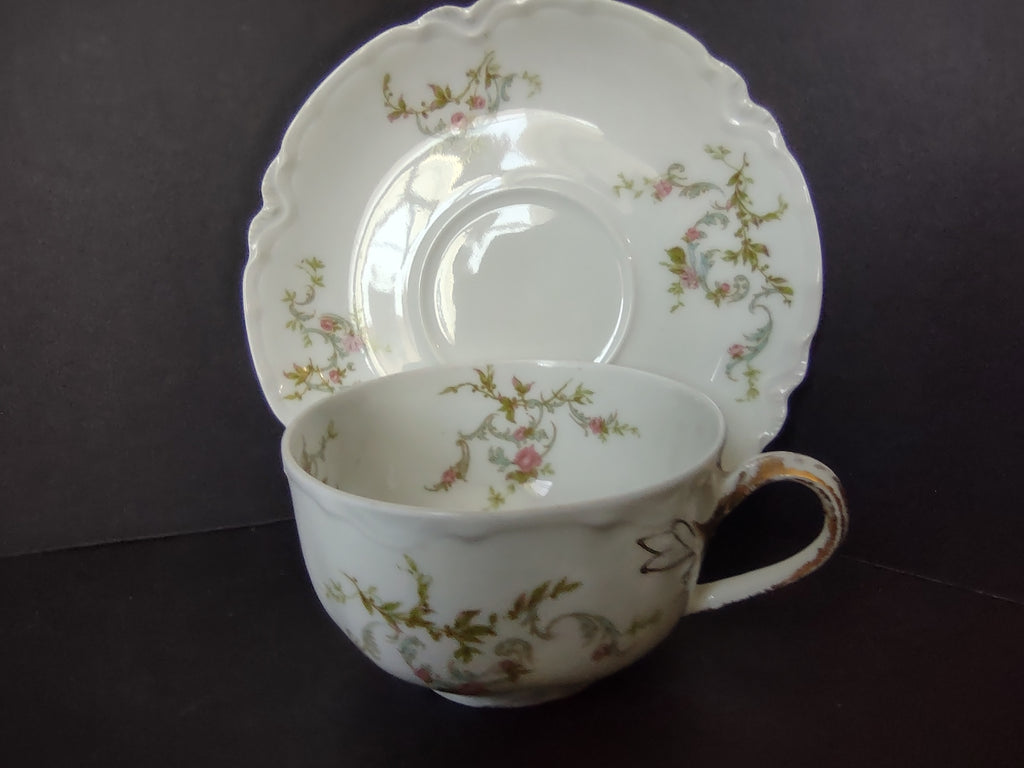 Haviland Limoges Tea Cup & Saucer White Scalloped Edge Rose Blue Ribbon (lot 858