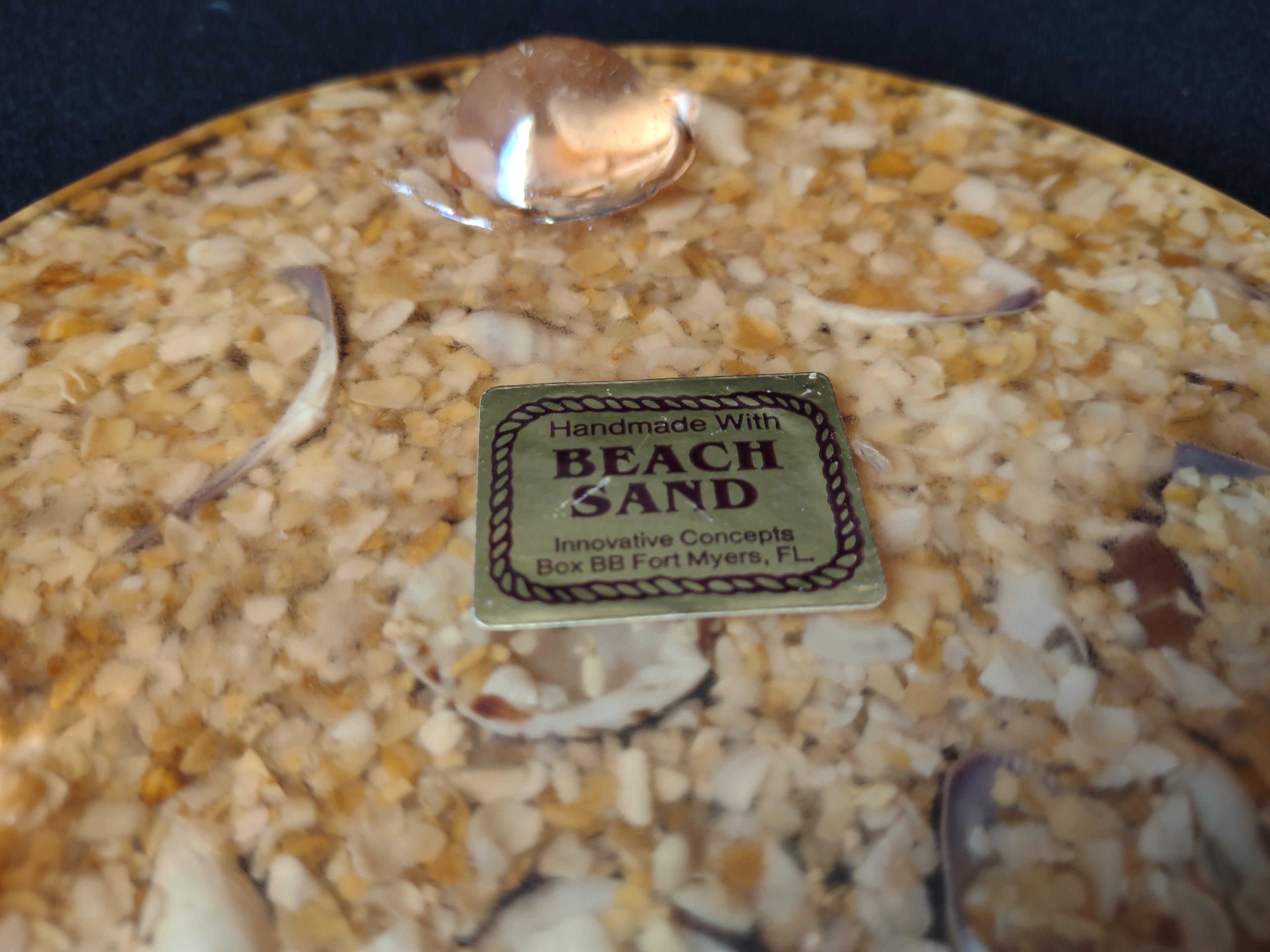Vintage Acrylic Shell Trivet Handmade with Beach Sand (lot 1697)