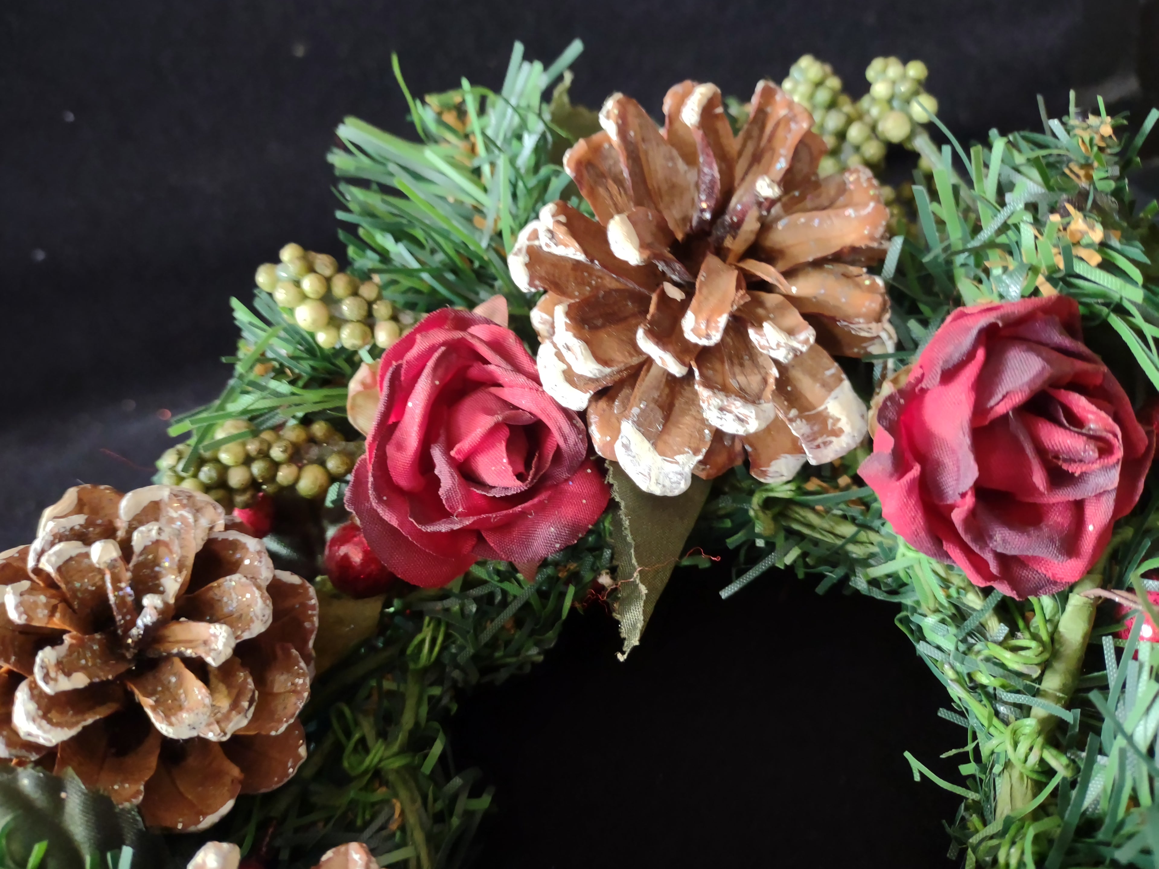 Vintage 2 Small 8" Wreath Pine Cones Roses Berries with 3" Center (Lot 4769)