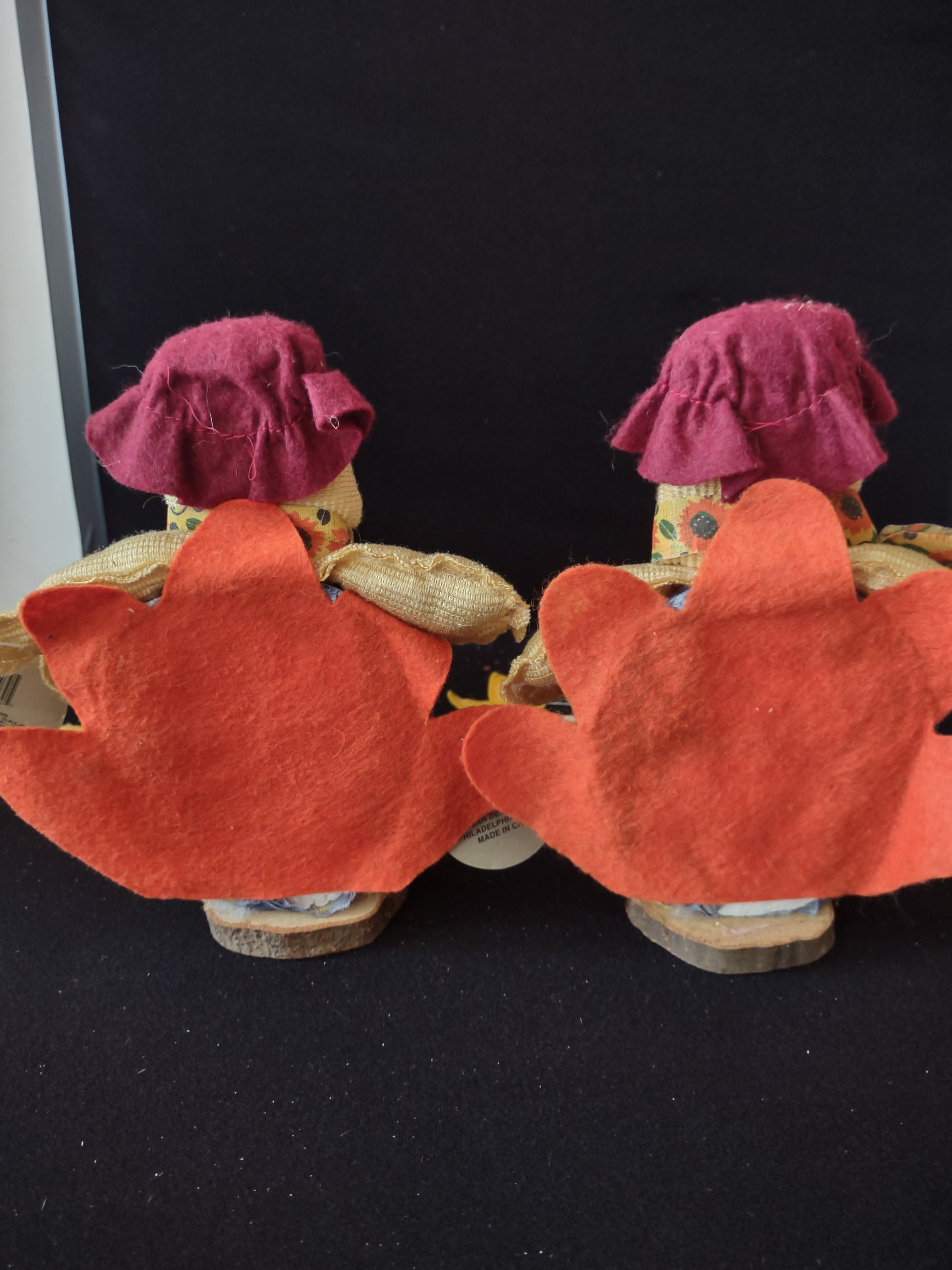 Halloween/Fall Seated Turkeys and 3" Candle Ring (Lot 3359)