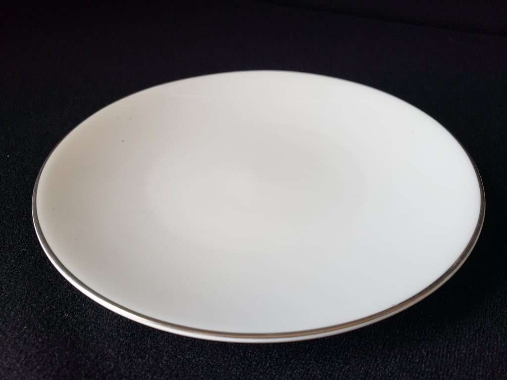 Vintage Royal Worcester Mirage Salad or Luncheon Plate 8" (lot 2107)