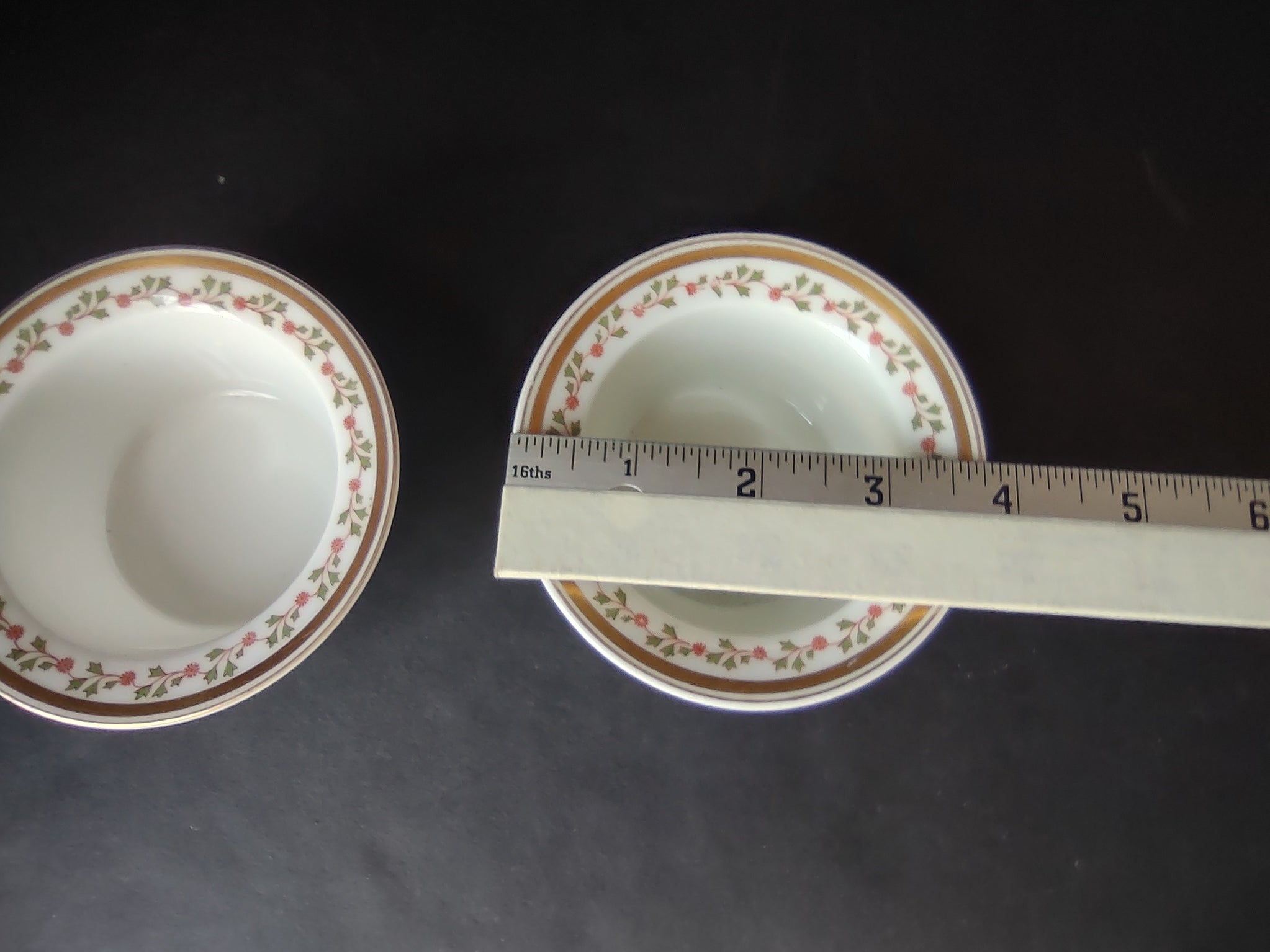 Old Abbey France Limoges 2 x Small Bowl Clover Gold Trim (lot 864)