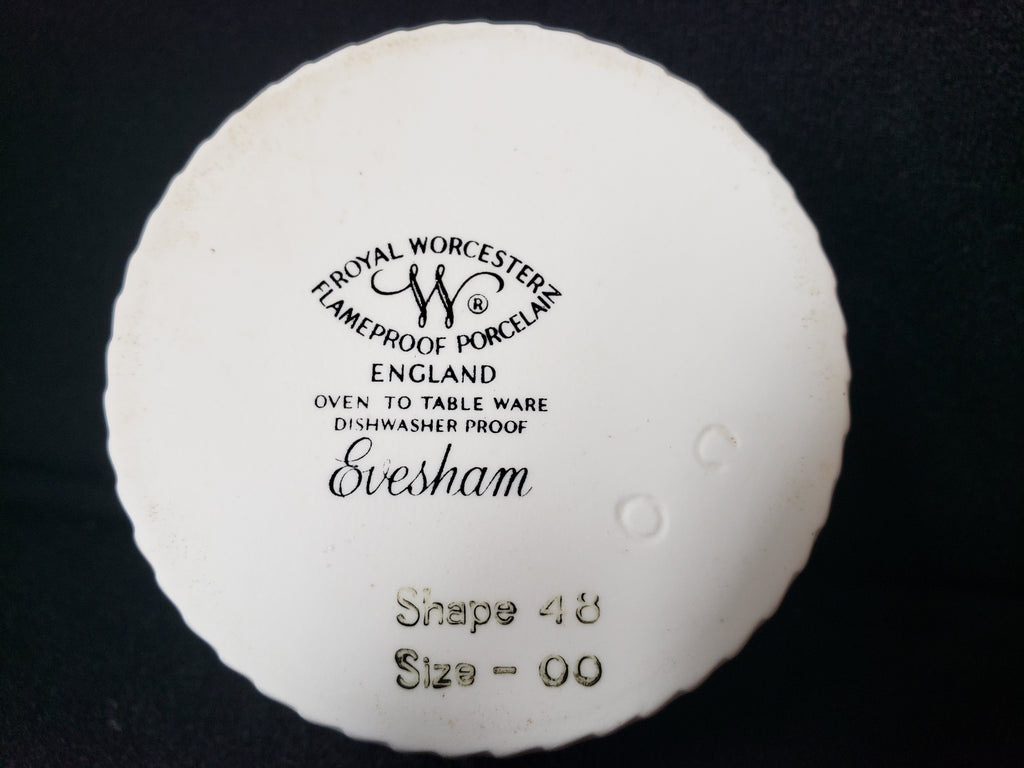Vintage Royal Worcester Evesham Quiche Souffle Baking Porcelain Dish (lot 2060)