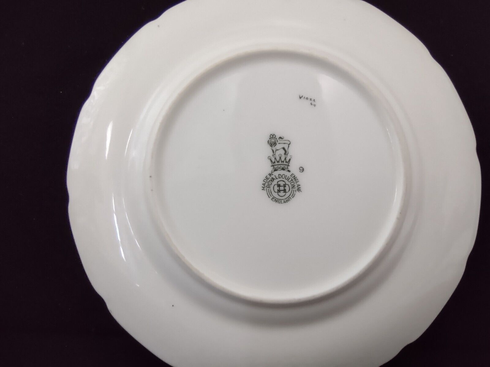Vintage Bone Royal Doulton Indian Tree England Dessert Bread Plate 6-1/4" (lot 142)