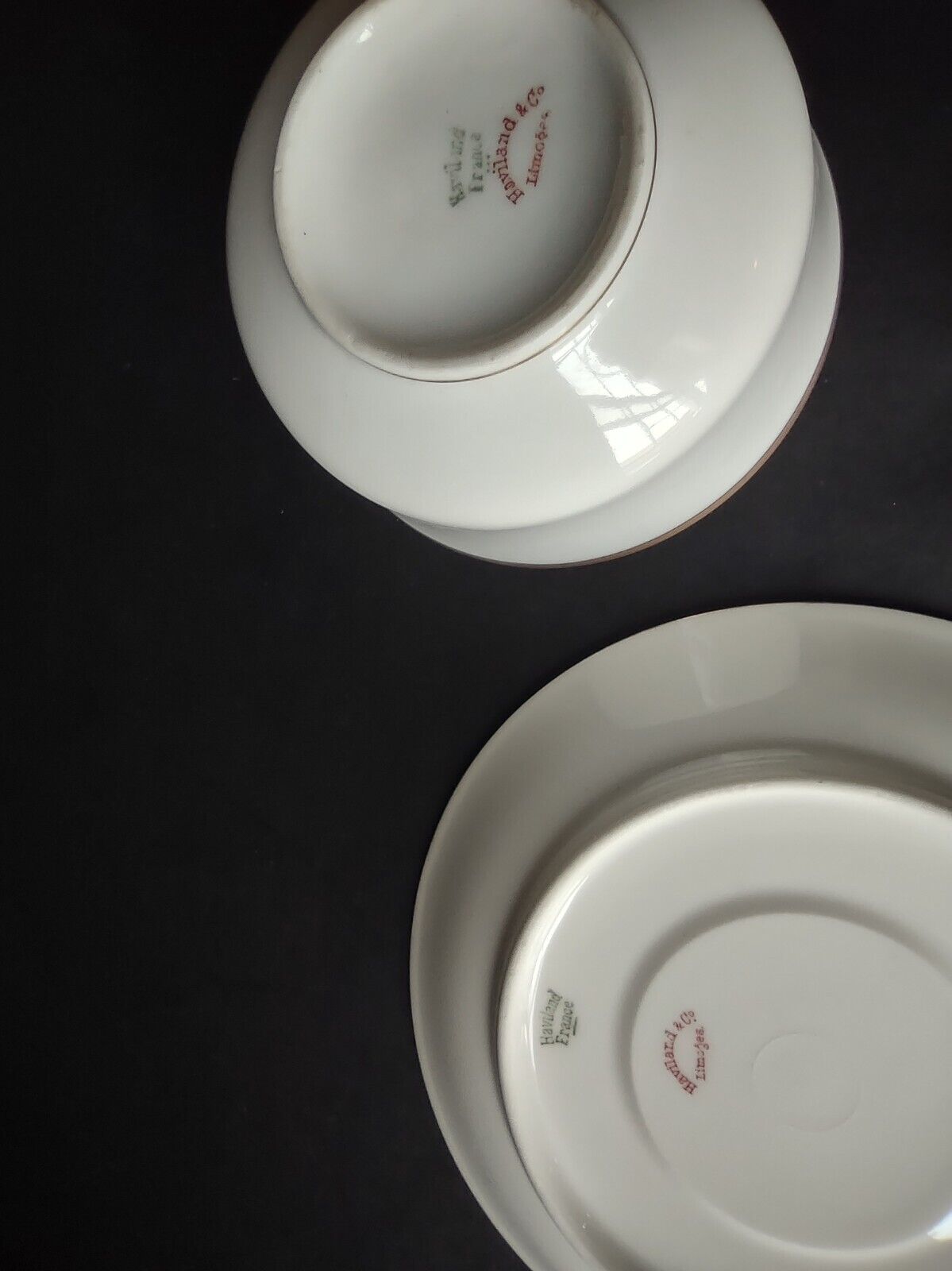 Haviland Limoges France Black & Gold Trim White 3-3/4" Teacup & Saucer (lot 676)