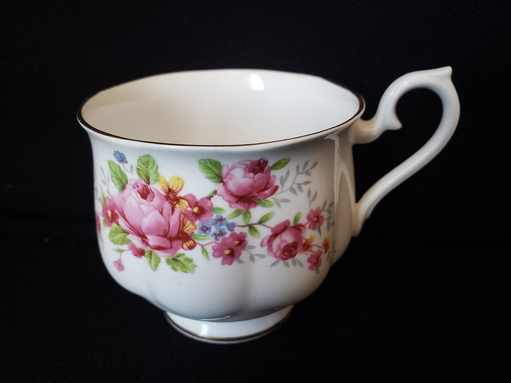 Vintage Royal Albert Rose Bouquet Saucer ONLY (lot 2034)