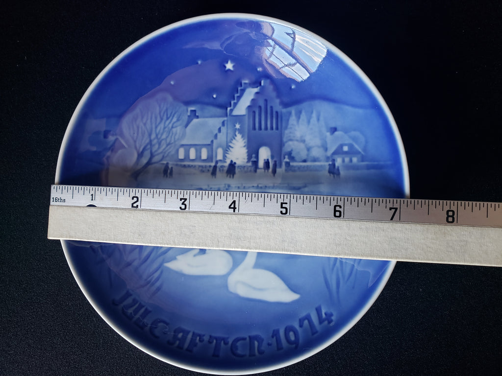 B & G Copenhagen Porcelain Wall Plate Christmas in the Village Blue (lot 2192)