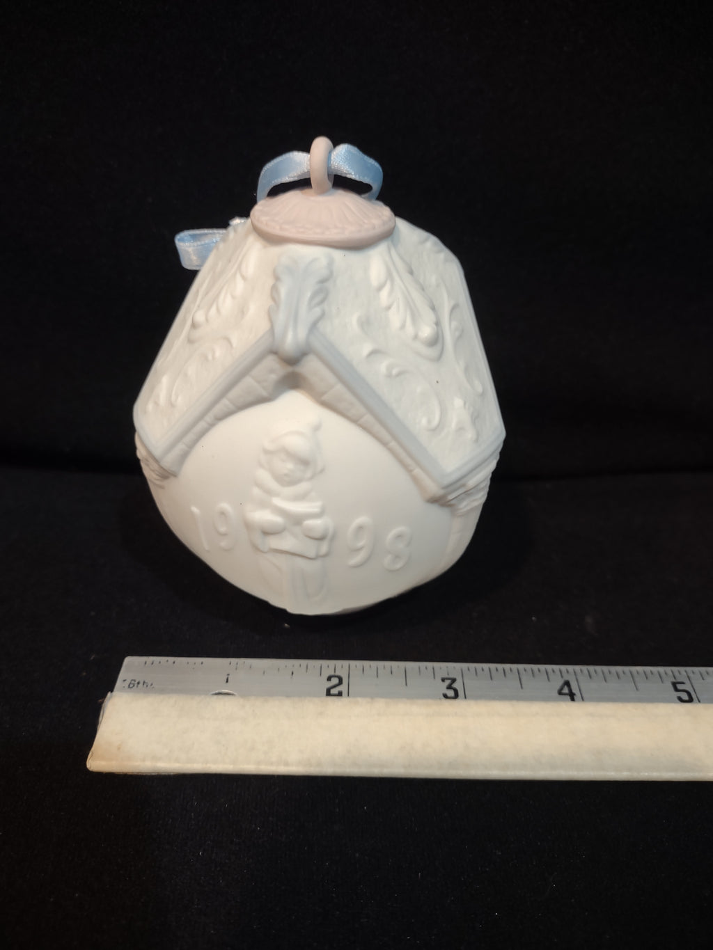 Vintage Lladro Christmas Collectible 1998 Ornament Bola De Navidad (Lot 4103)