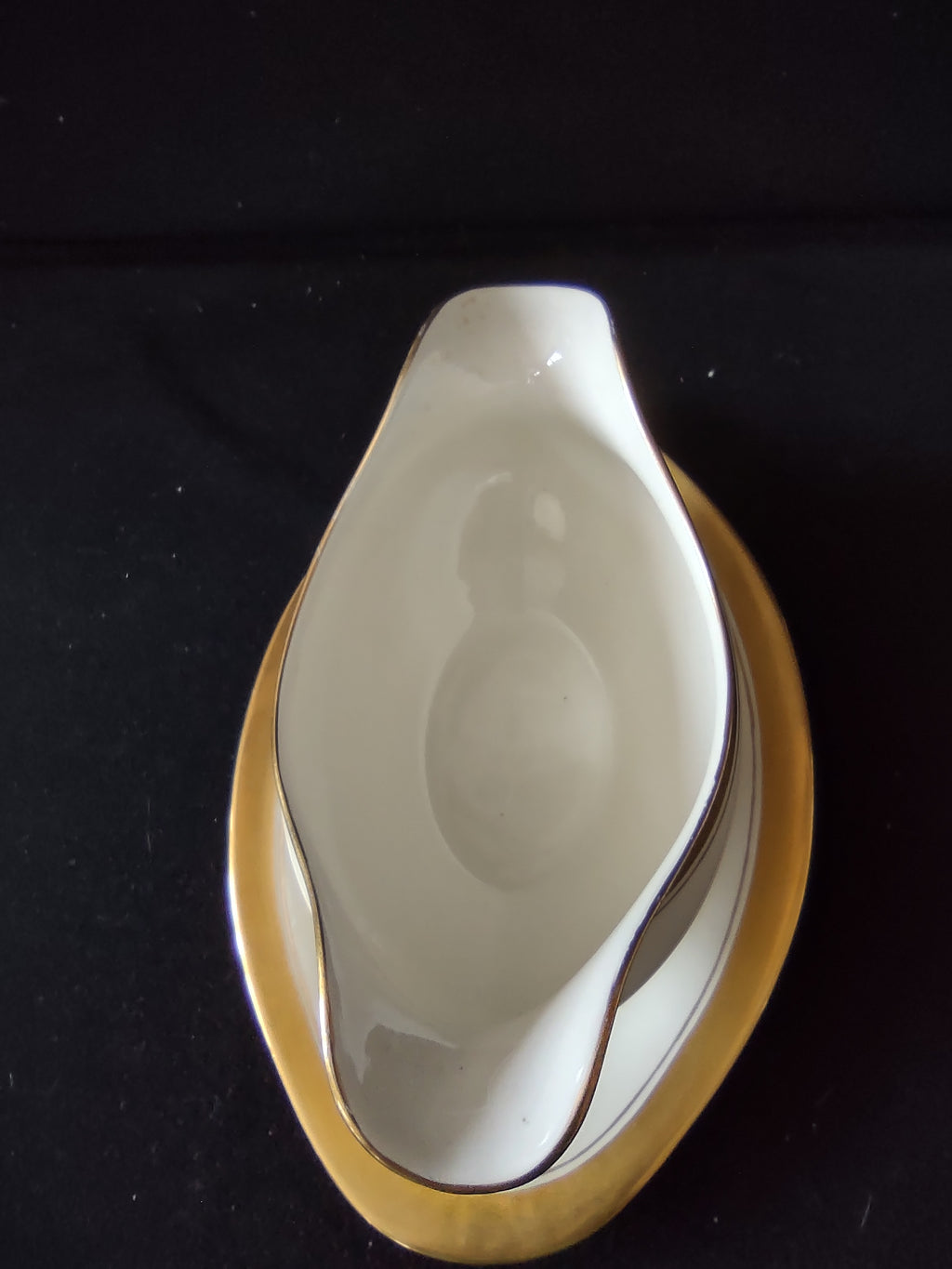 Vintage Johnson Brothers Gravy Boat Underliner Pareek Gold Rimmed (Lot 5551)