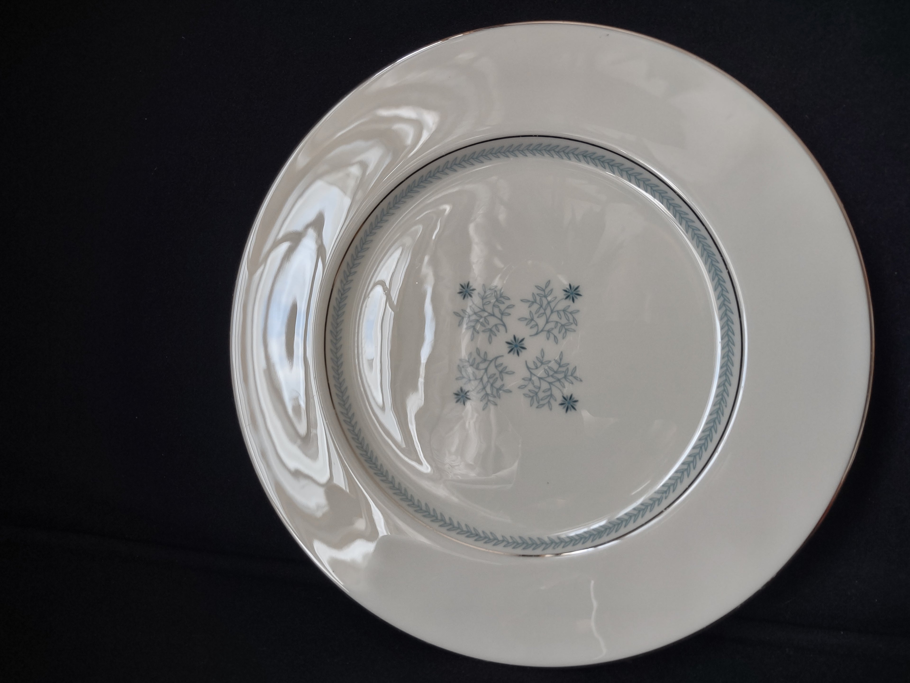 Vintage Lenox Charmaine C-512 Gold Trim Dinner Plate 10-1/2" (lot 1905)