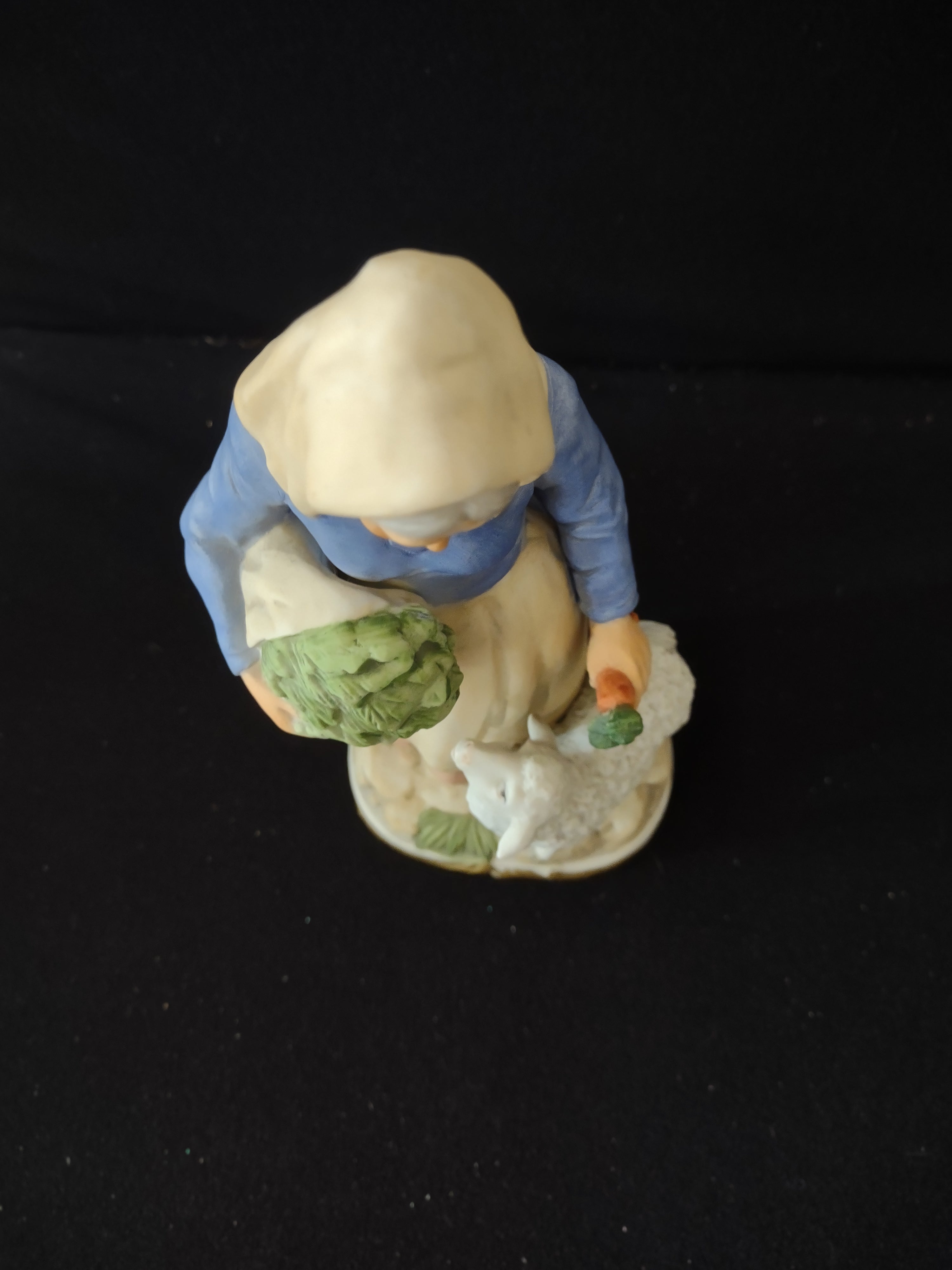 Vintage Homco Ceramic Farmer Woman Feeding Sheep (Lot 3921)