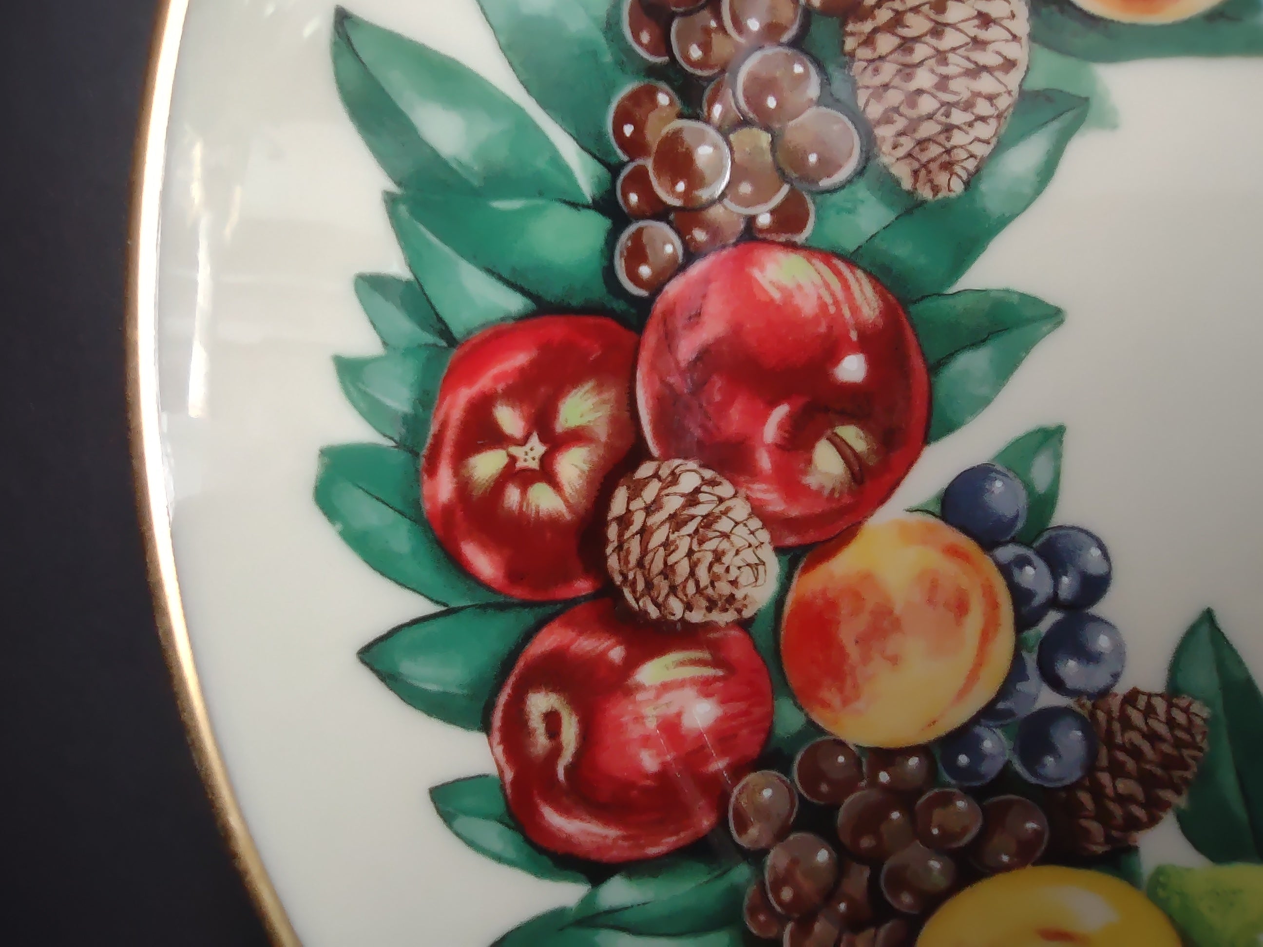 Lenox 1988 Delaware Colony Colonial Christmas Wreath Plate (lot 1136)