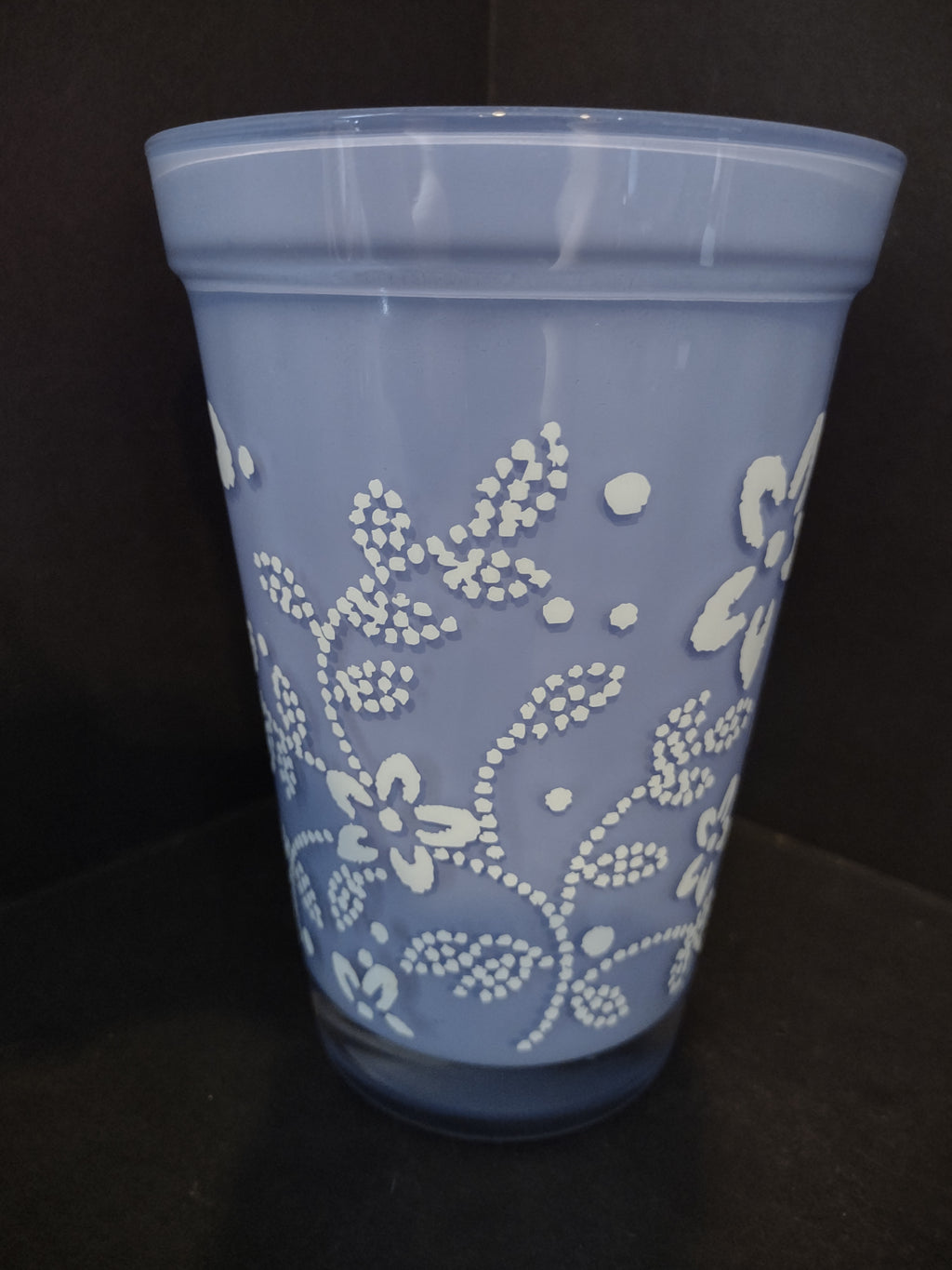CRISAL Glass 7" Tumbler Vase Blue Floral Design (lot 2992c)