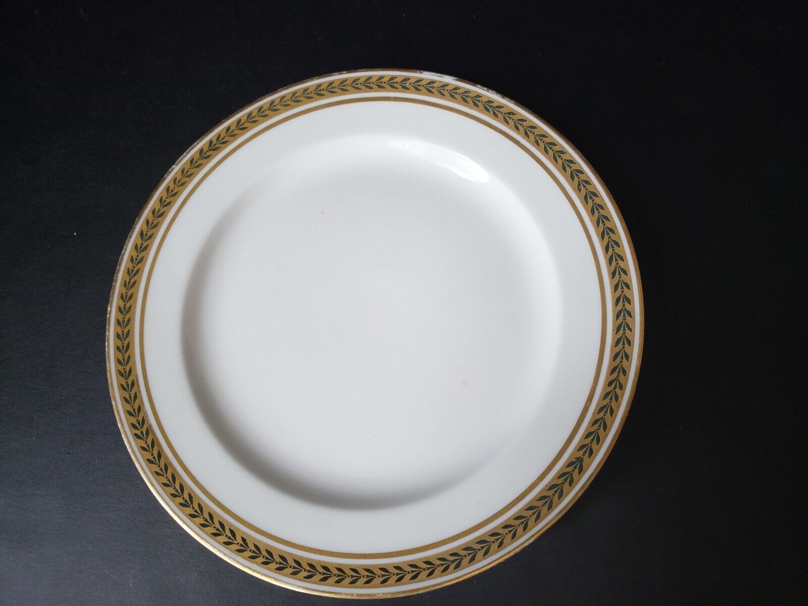 JP Limoges France Gold Trim Green Laurel Dessert Plate 7-1/2" (lot 599)