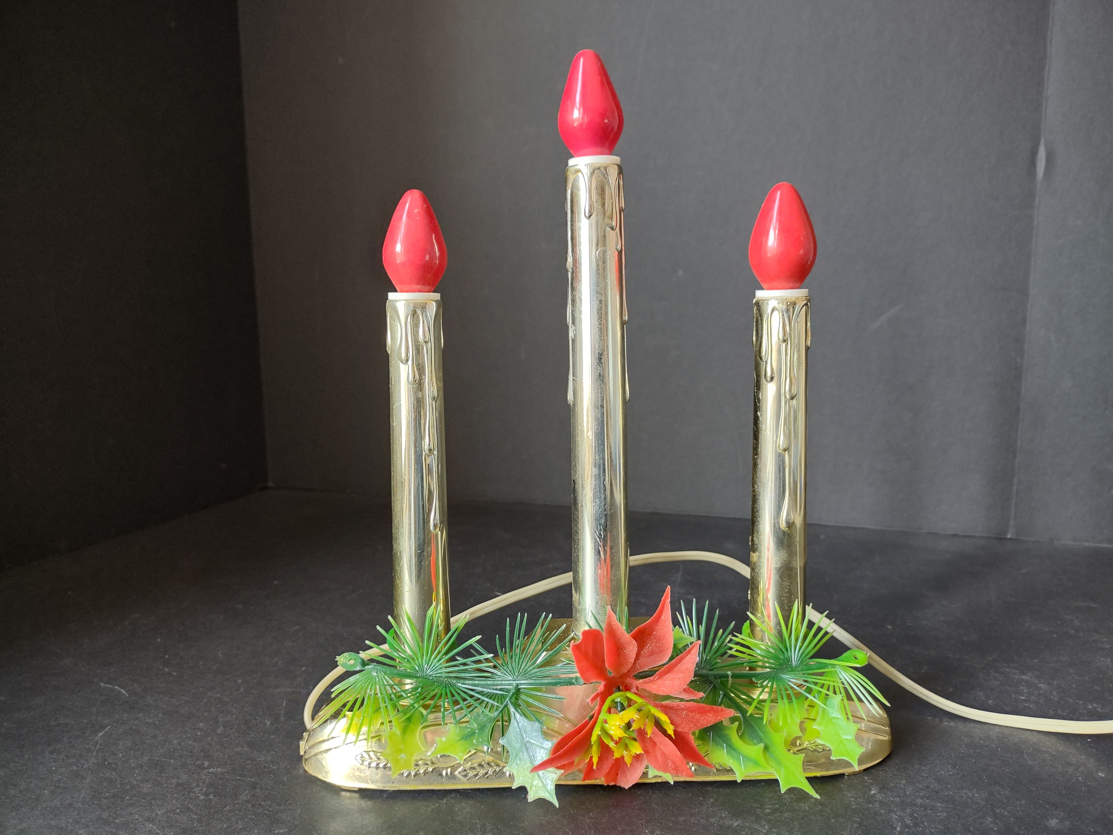 Vintage Candelabra Electric Drip Candle Christmas Golden 3 Lights (lot 2344)