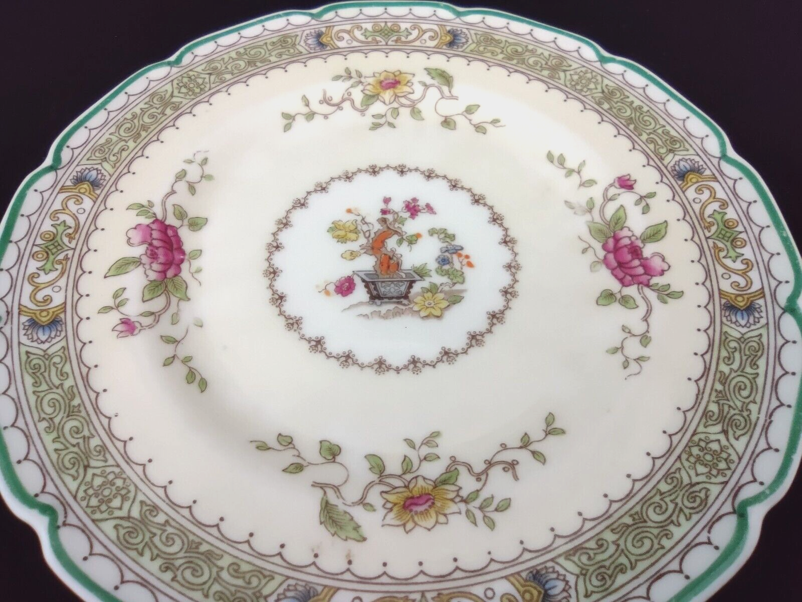 Vintage Bone Royal Doulton Indian Tree England Dessert Bread Plate 6-1/4" (lot 142)