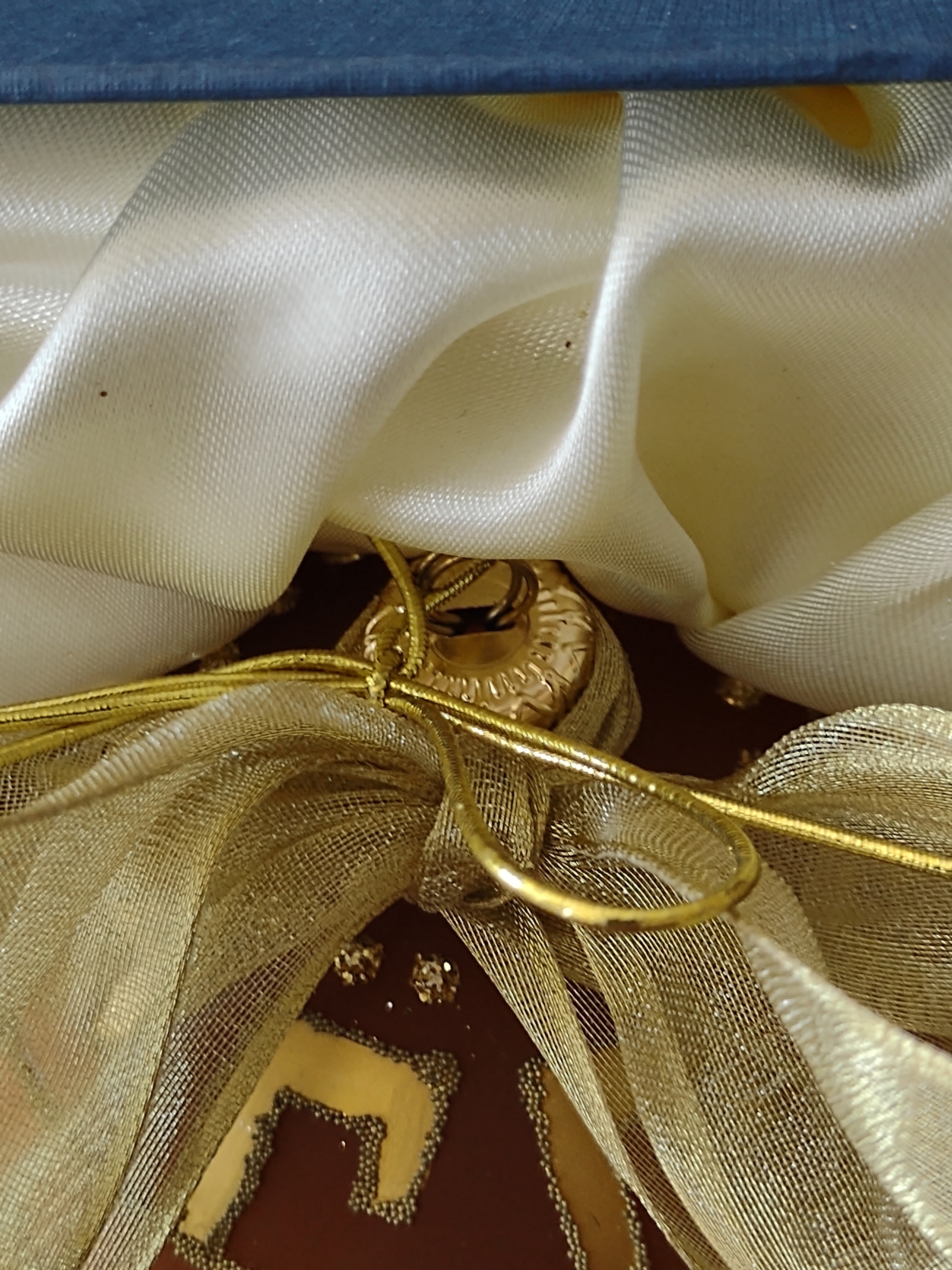 Vintage Christmas Gold Trim Brown Glass Ornament Deco Globe Gift Box (Lot 3831)