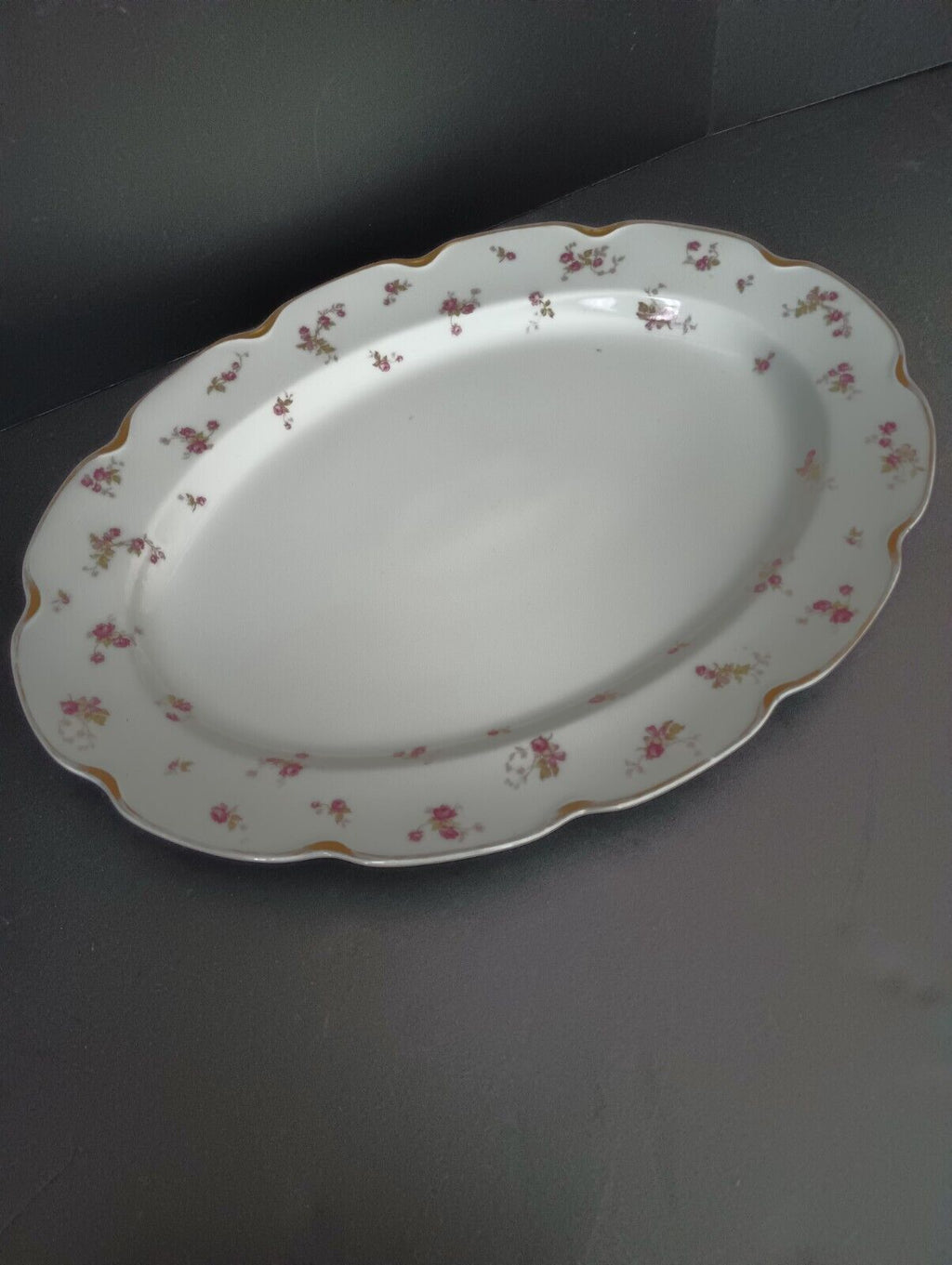 Haviland Limoges Set Two Serving Platters & Vegetable Bowl Gold Trim (lot 371)