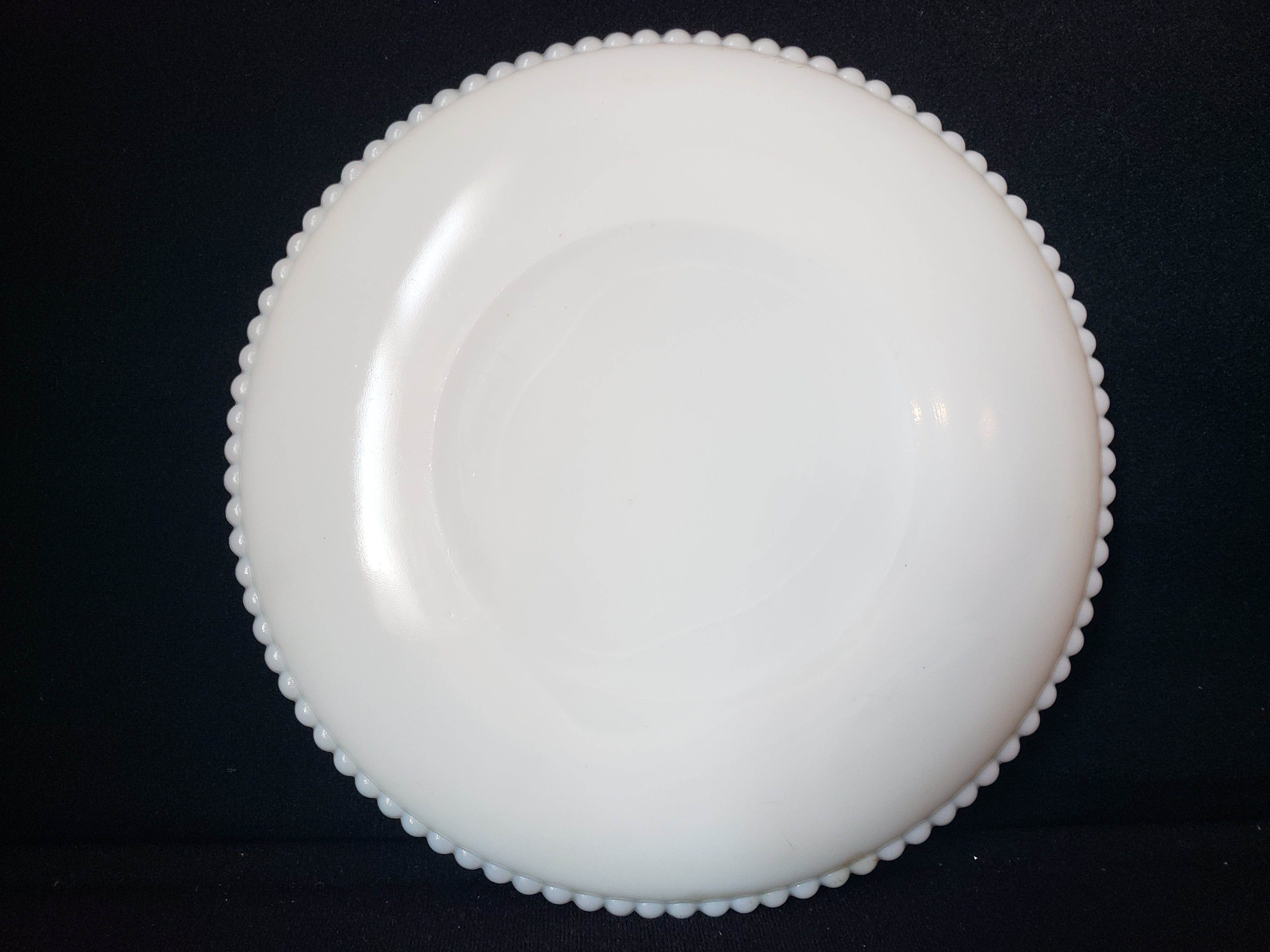 Vintage Westmoreland Grape Motif Milk Glass Dessert Plate (lot 2186)