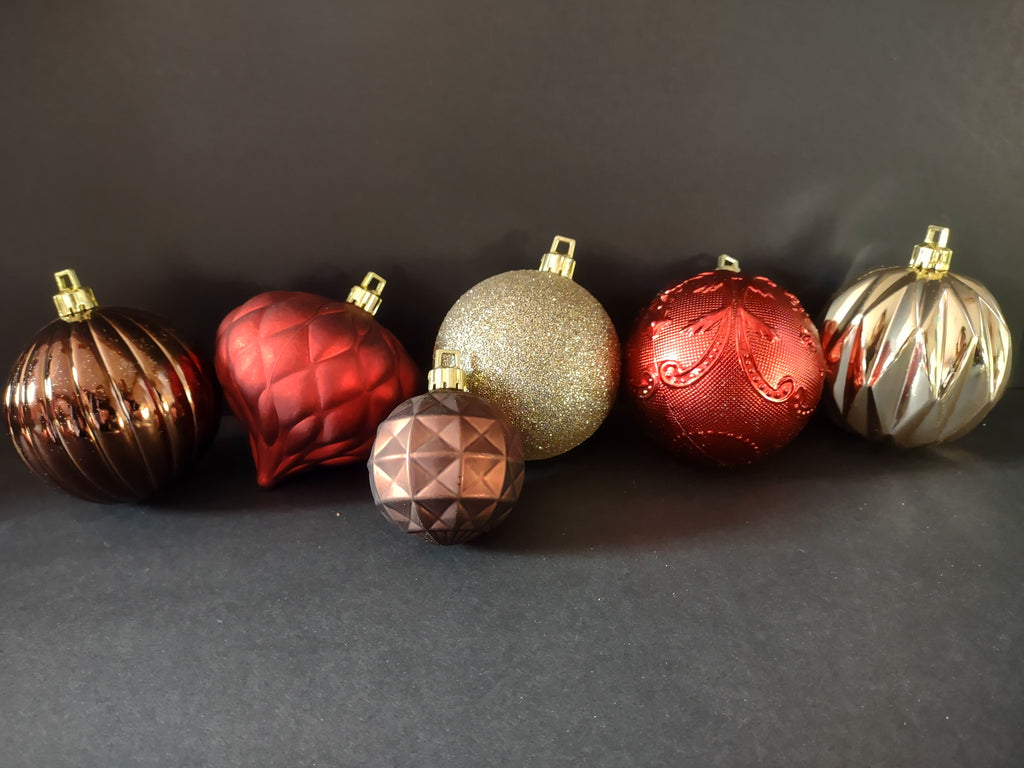 Vintage Shatterproof Plastic Christmas Ornaments Red Brown 48 ct. (lot 1623)