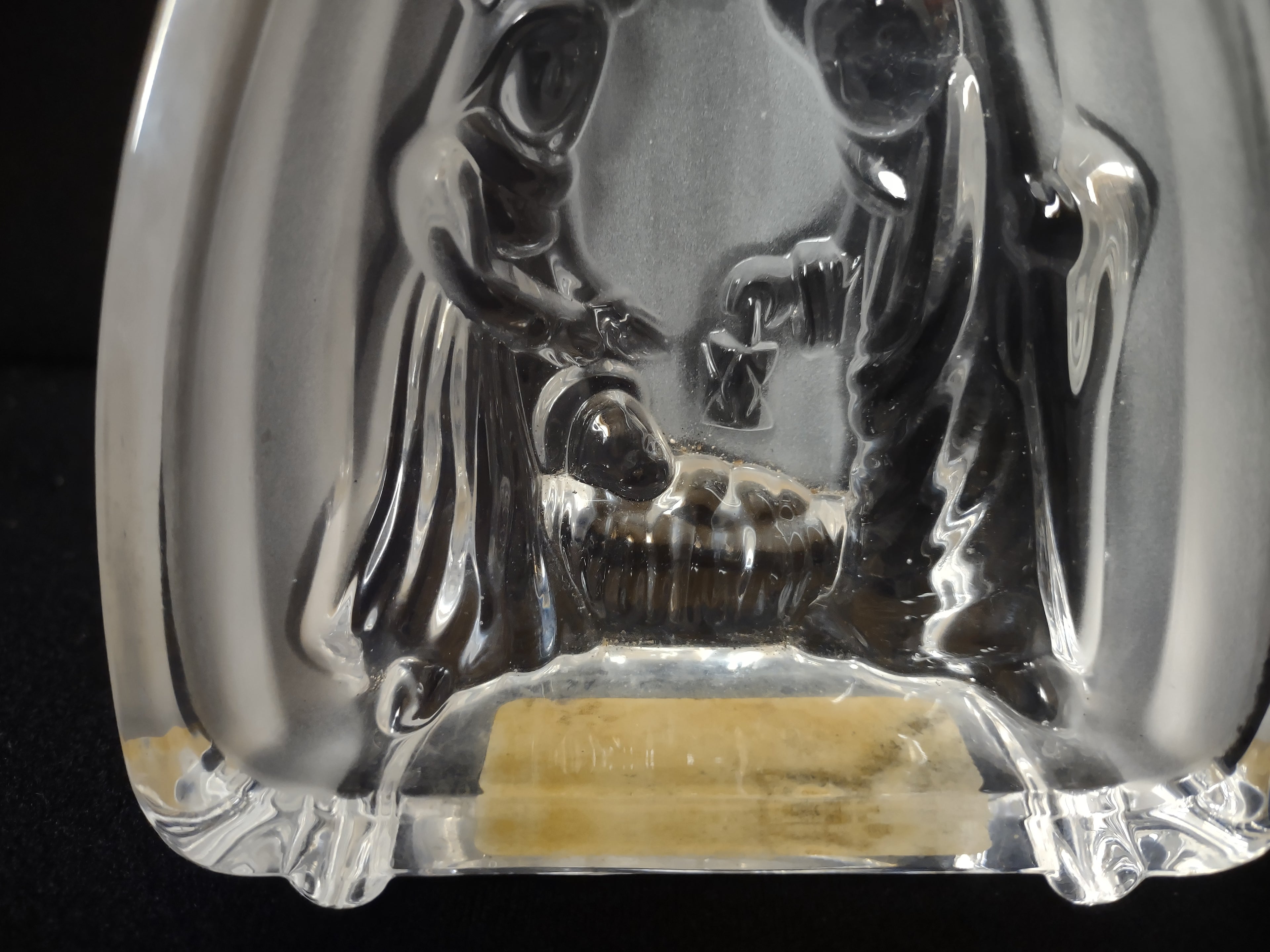 Mikasa Golden Stars Nativity Scene Glass 5" (lot 1581)