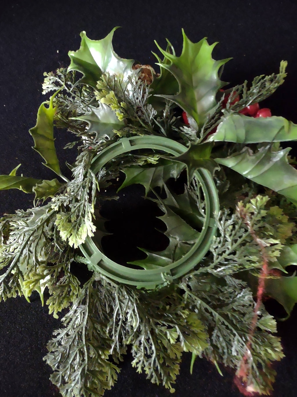 Vintage 2 Plastic Candle Rings Greenery Pine Cone Gifts Berries (Lot 4781)