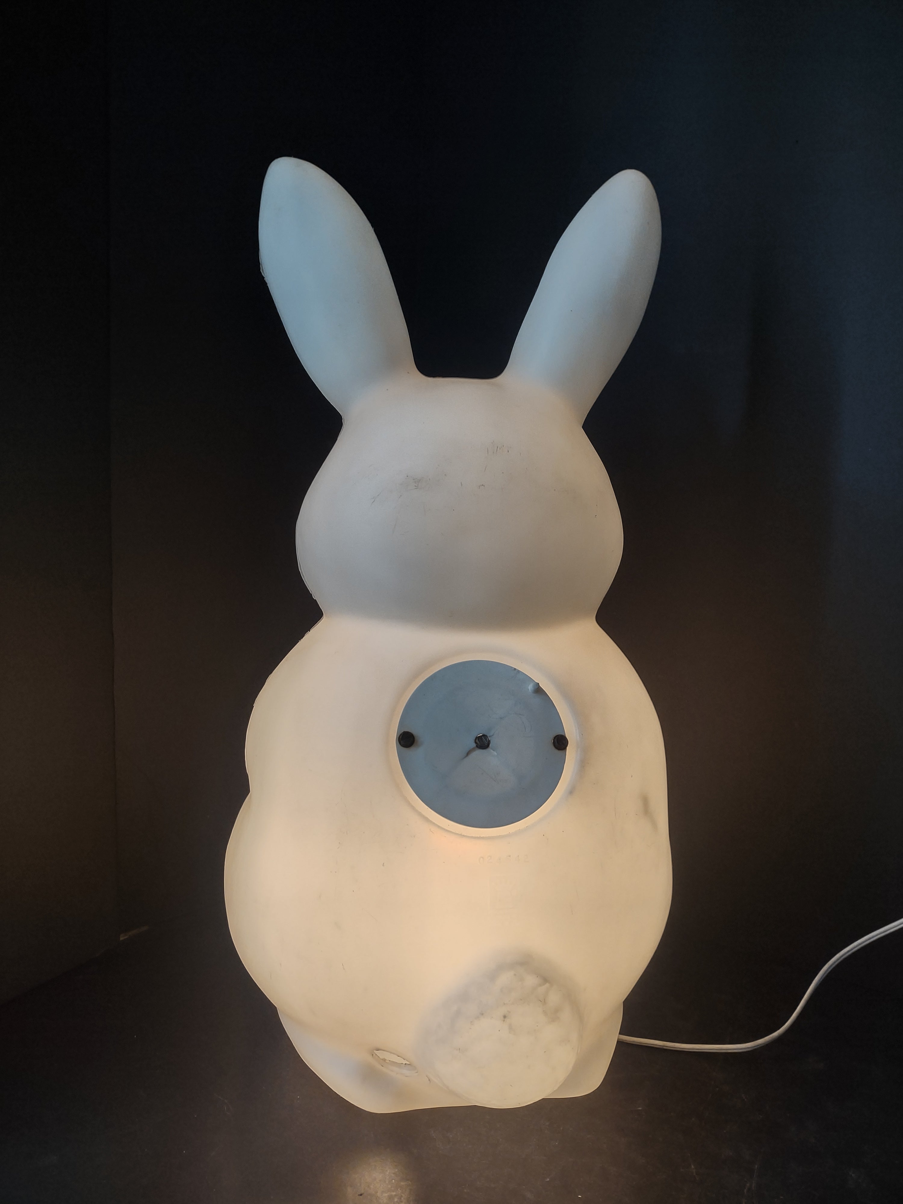 Vintage Easter Bunny Blow Mold Egg Basket (lot 2543c)