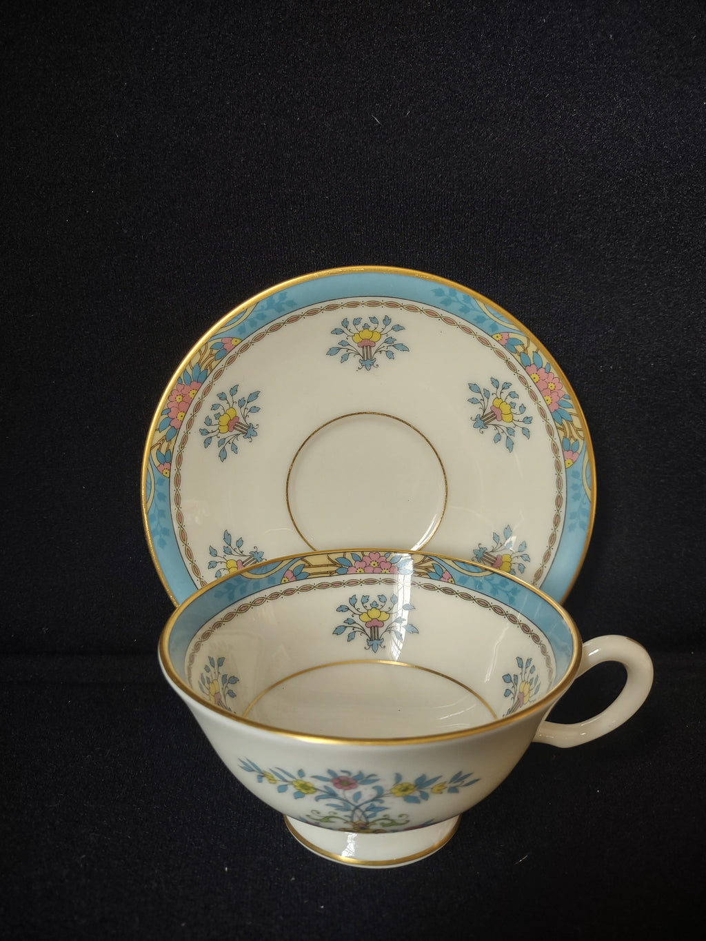 Vintage Lenox Blue Tree B-300 Tea Cup with Saucer (lot 1865)