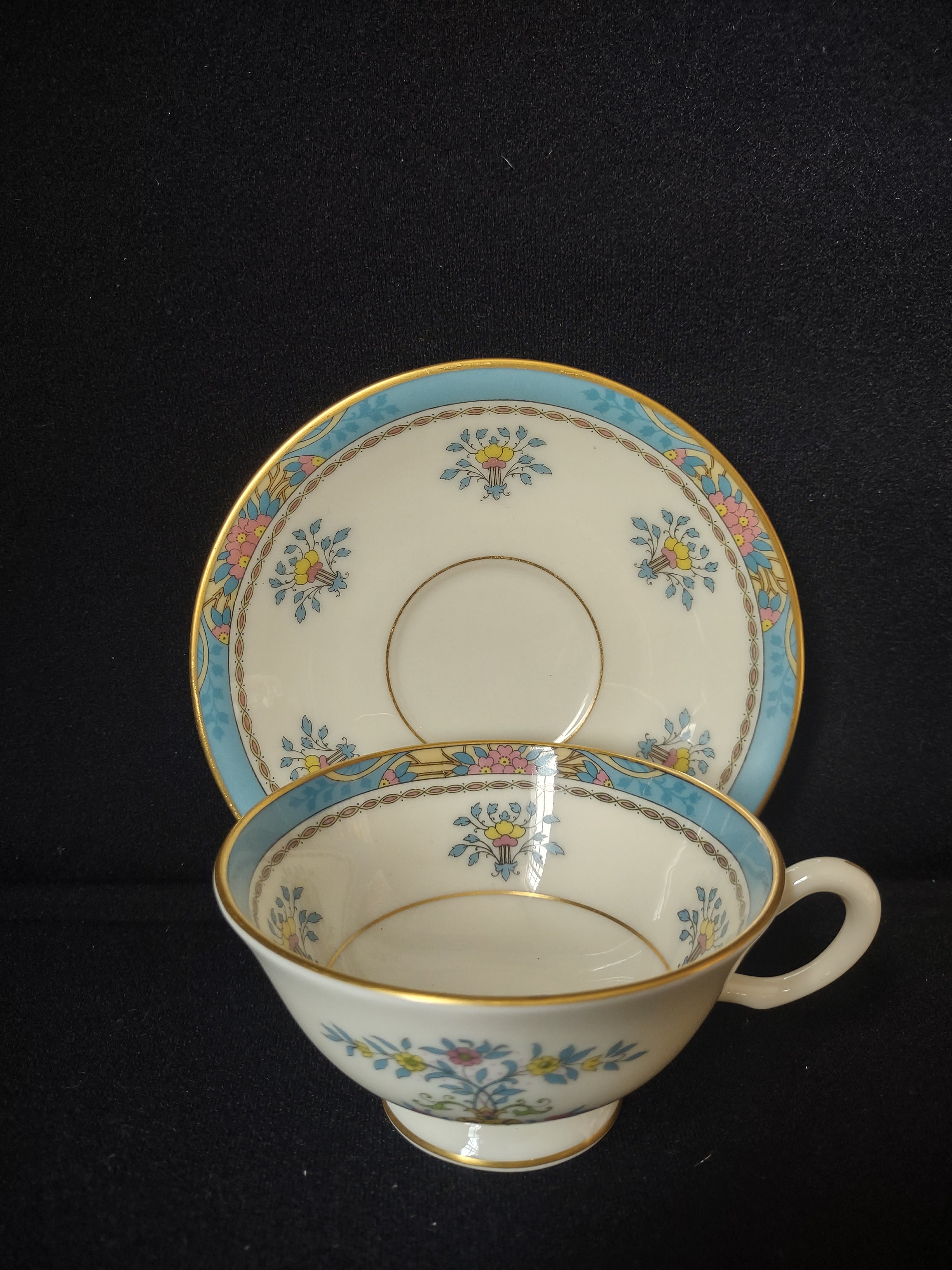 Vintage Lenox Blue Tree B-300 Tea Cup with Saucer (lot 1865)