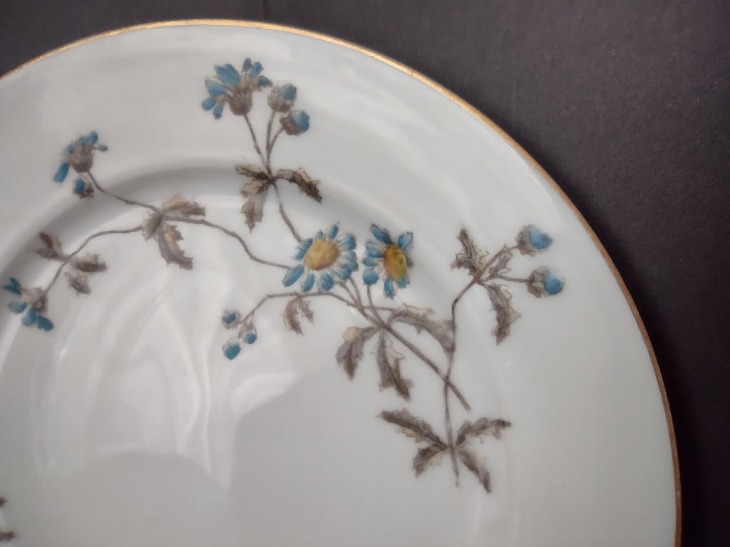CFH GDA Haviland Limoges Luncheon/Salad Plate Blue Daisy Rustic Cottage (lot 982