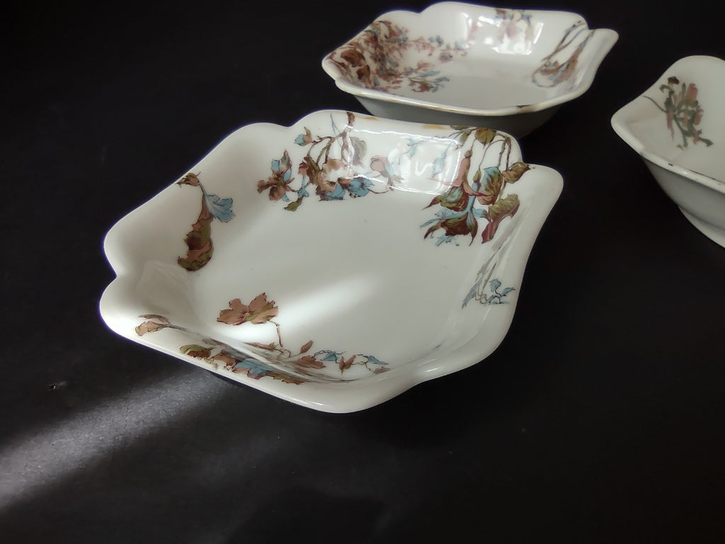 Depose Haviland Limoges Pink Brown Cornflower 3 x Square Small Dish (lot 966)