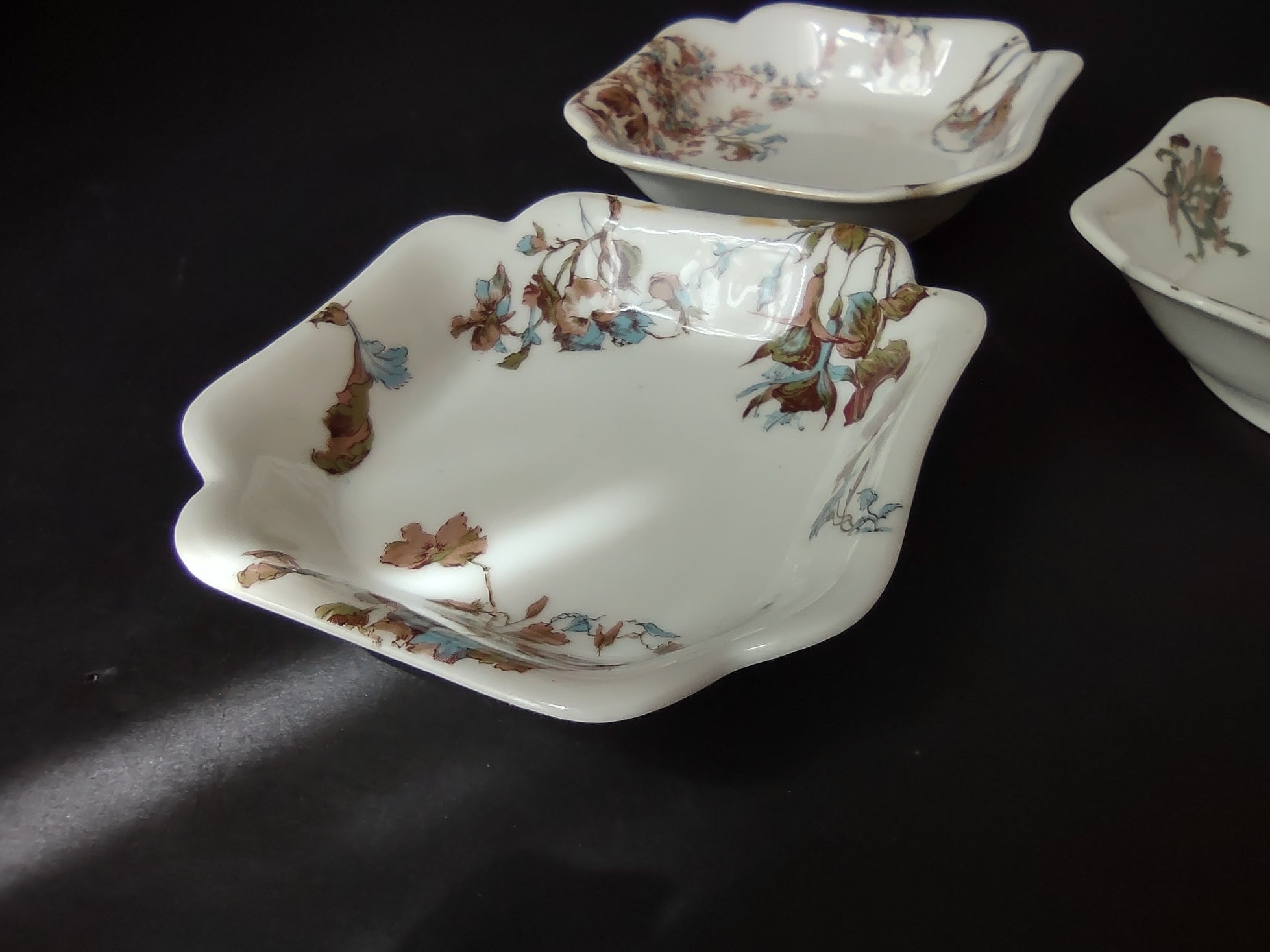 Depose Haviland Limoges Pink Brown Cornflower 3 x Square Small Dish (lot 966)
