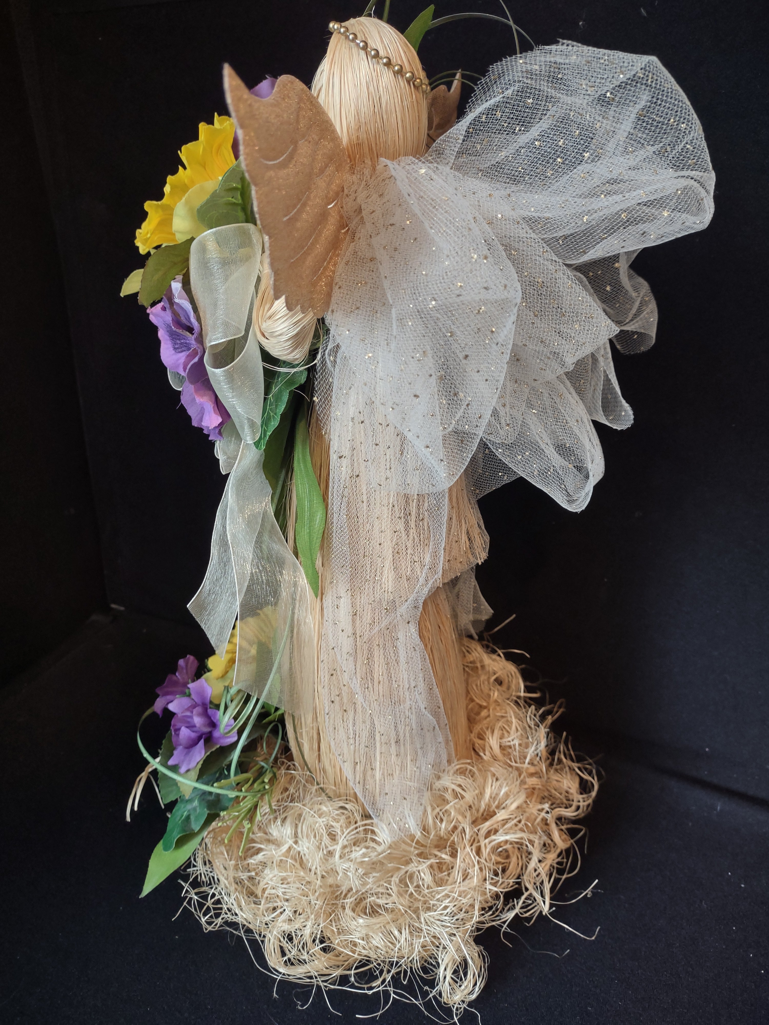 Straw Angel Spring Flowers Decoration (lot 2755c)