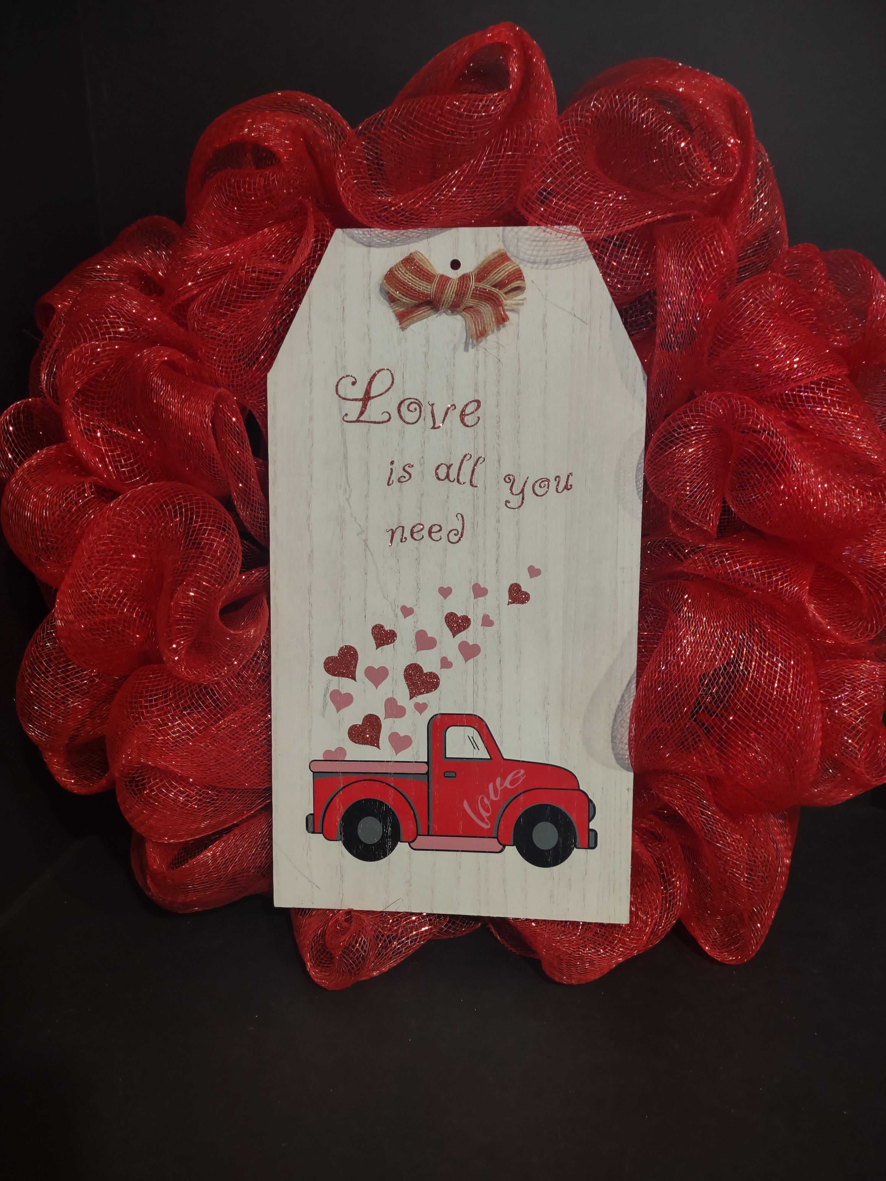 Valentines Day Red Truck Mesh Ribbon Wreath 22" (lot 1386)