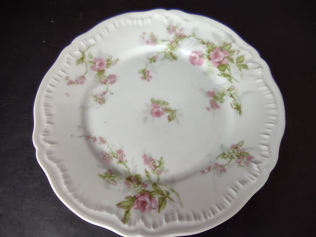 Haviland Limoges Dessert/Salad Roses Floral French Chic (lot 996)
