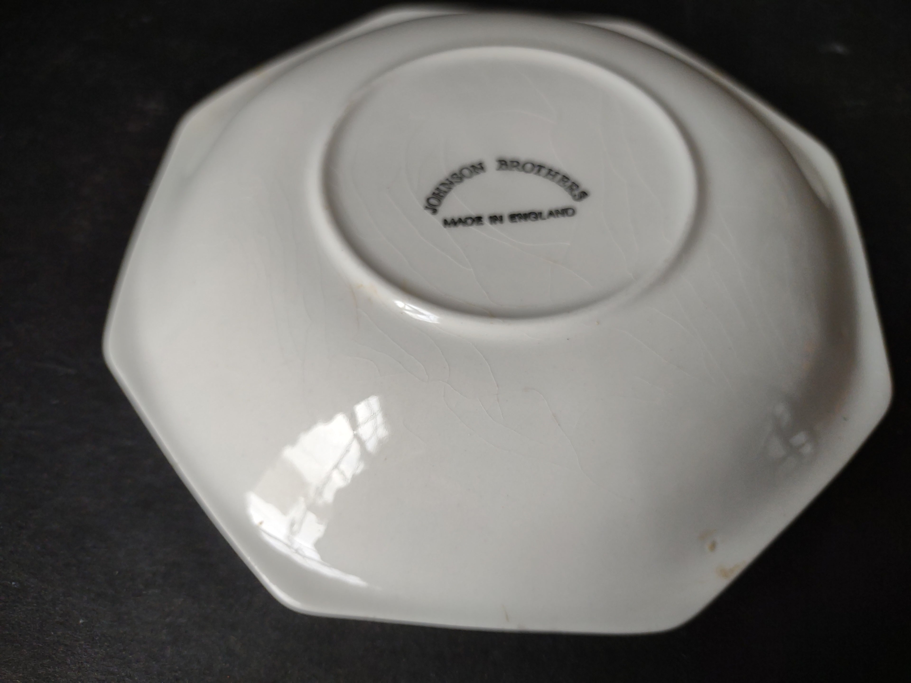 Vintage Ironstone England White Johnson Bros Saucer CRAZING (lot 5643)