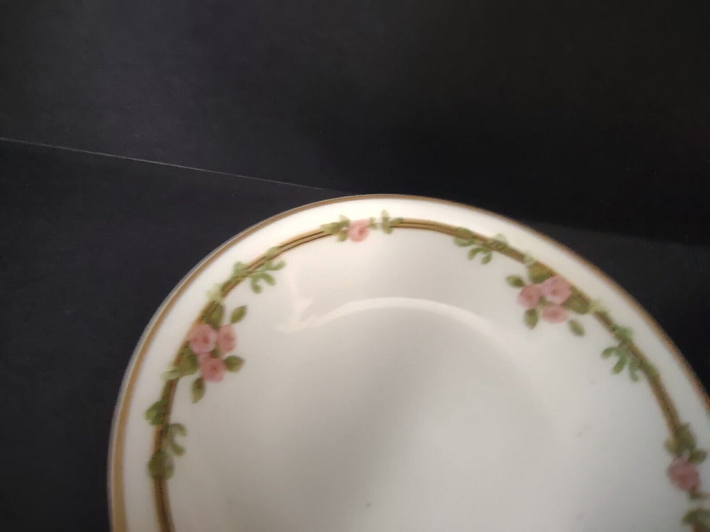 Haviland Limoges Schleiger 625 A Red Rose 6 x Coupe Plate 5" (lot 541)