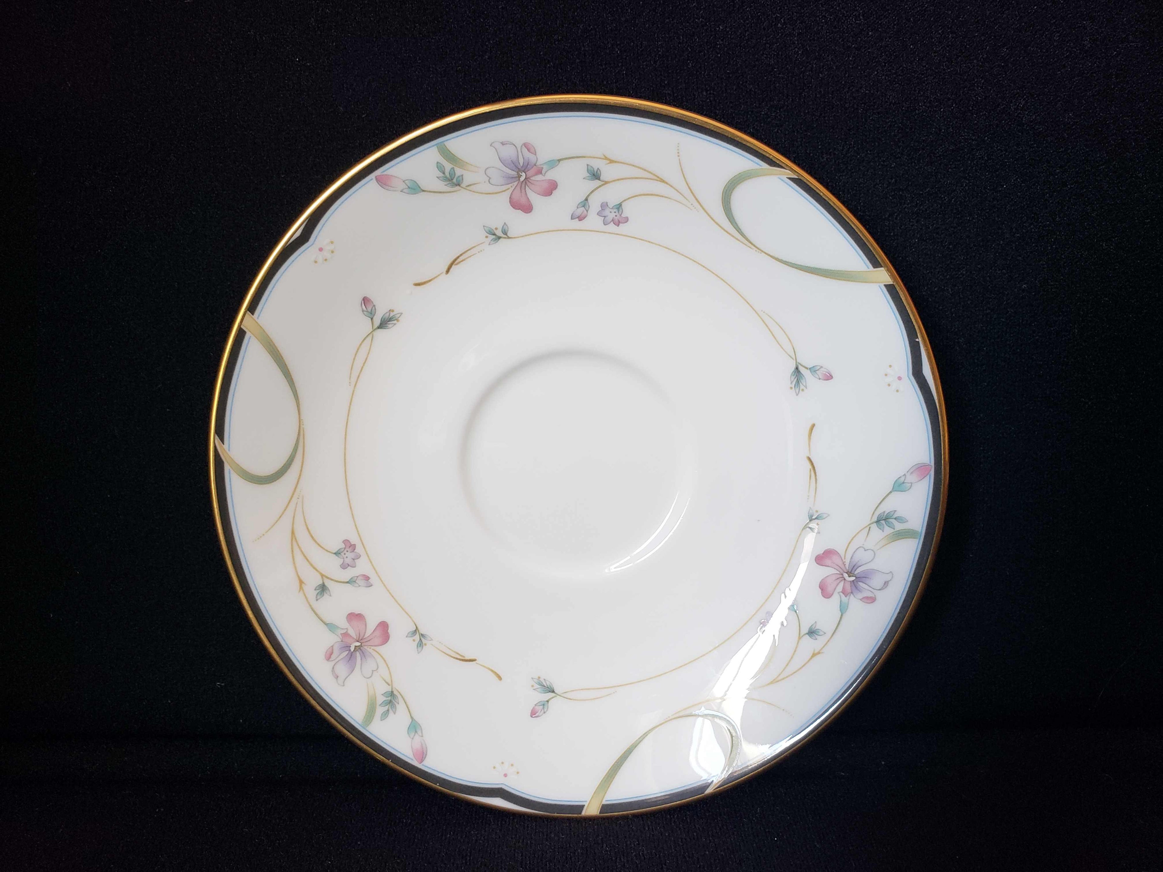 Vintage Lenox Debut Collection Constance Fine Bone Saucer ONLY (lot 1911)
