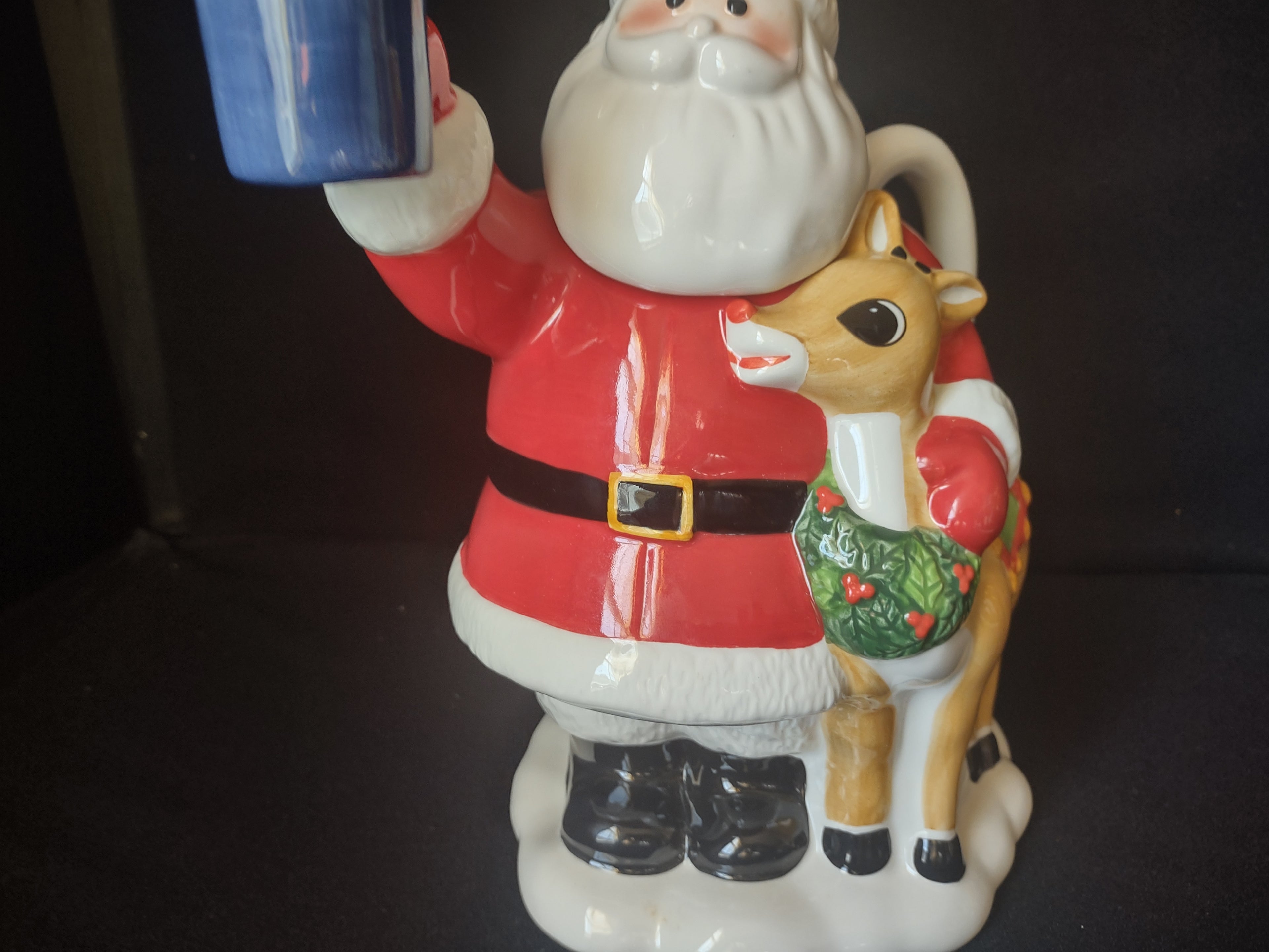 Christmas Santa Rudolph Teapot Lenox (lot 1568)