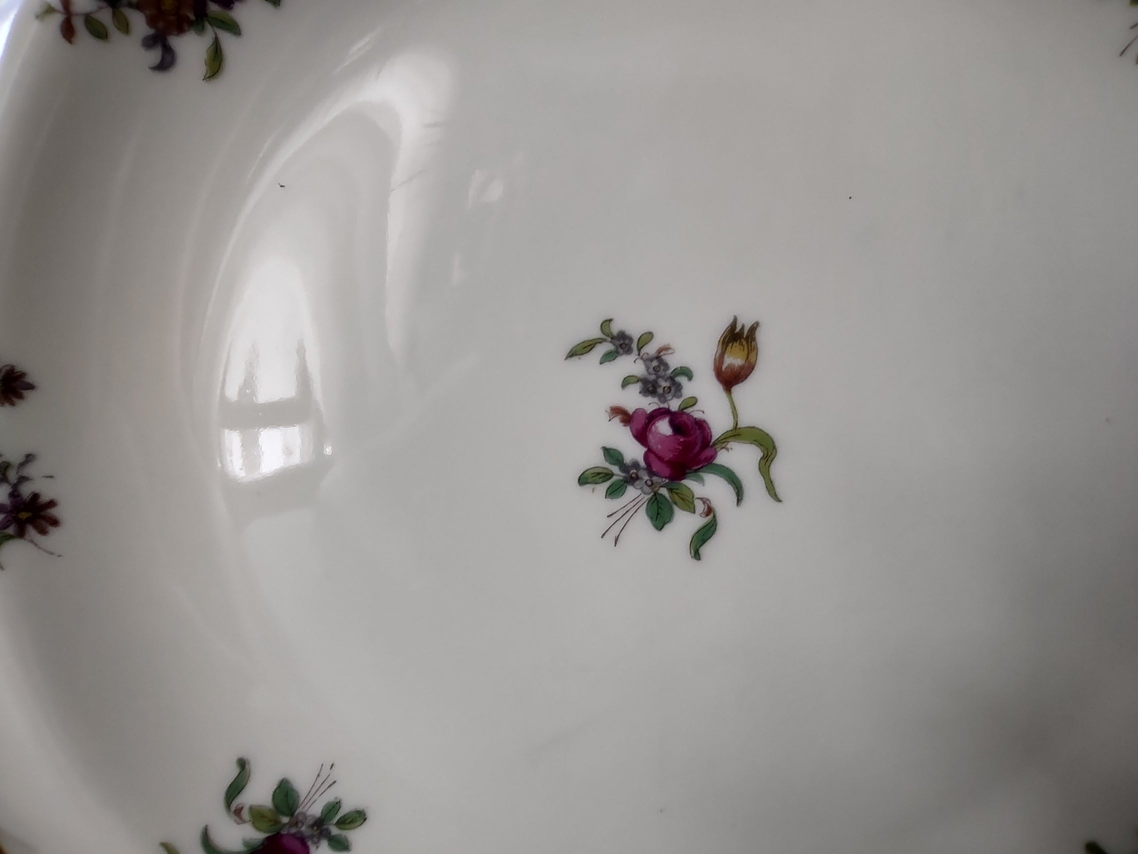 Haviland Limoges Dinner Plate Peony Flower Cream Color (lot 926)