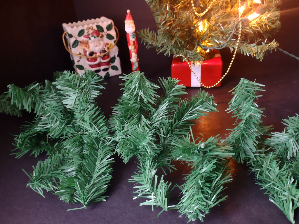 Vintage Christmas Artificial Light Up Tree Garland Santa Gift Bag (lot 1228)