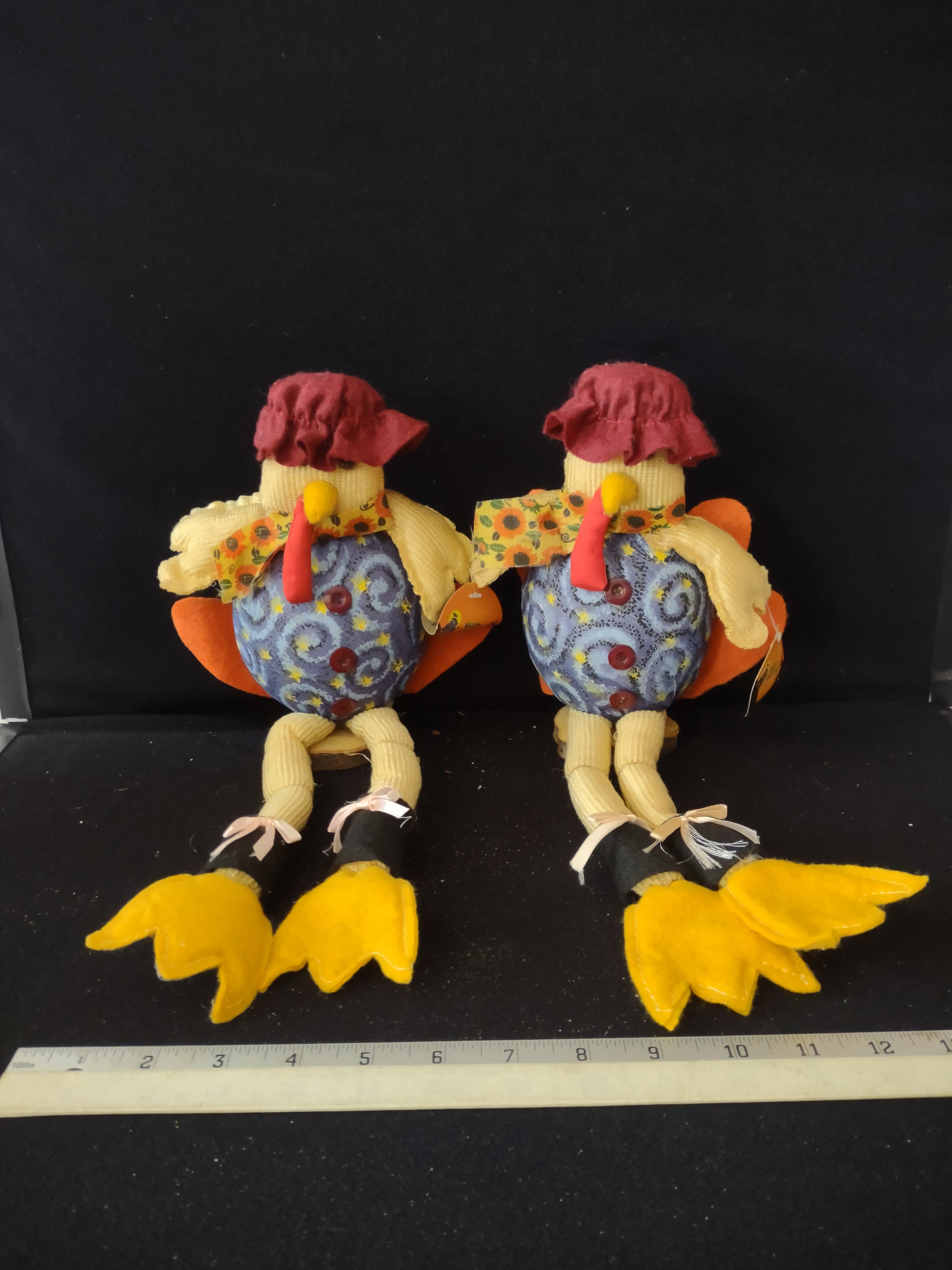 Halloween/Fall Seated Turkeys and 3" Candle Ring (Lot 3359)