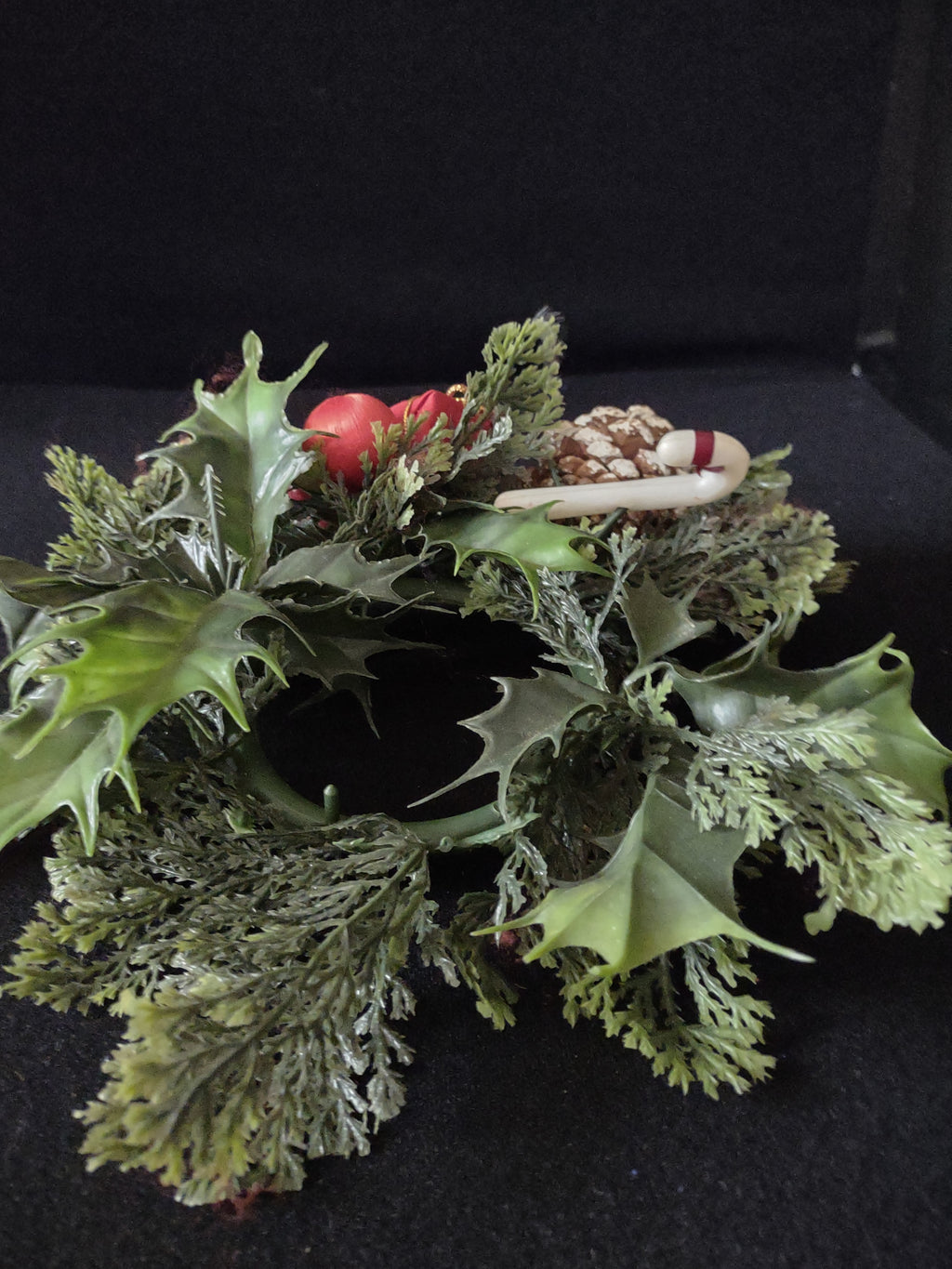 Vintage 2 Plastic Candle Rings Greenery Pine Cone Gifts Berries (Lot 4781)