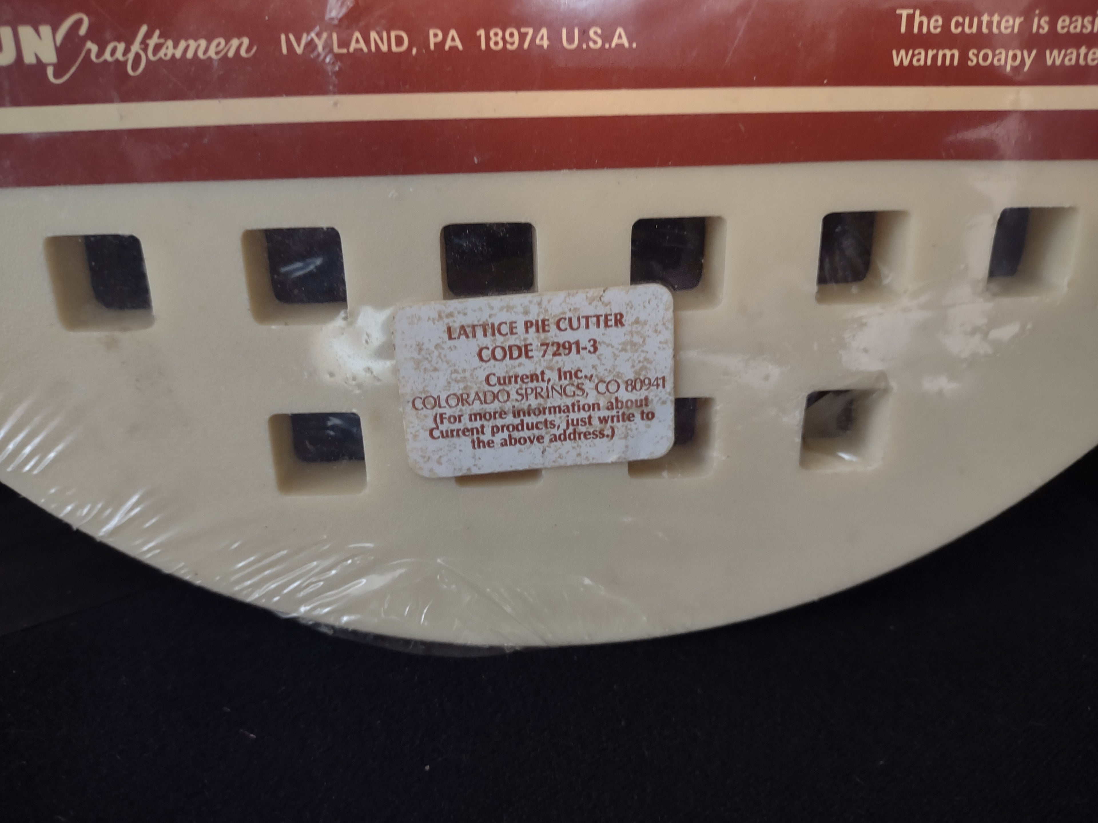 Vintage Lattice Pie Cutter Fox Run Plastic (lot 2754c)