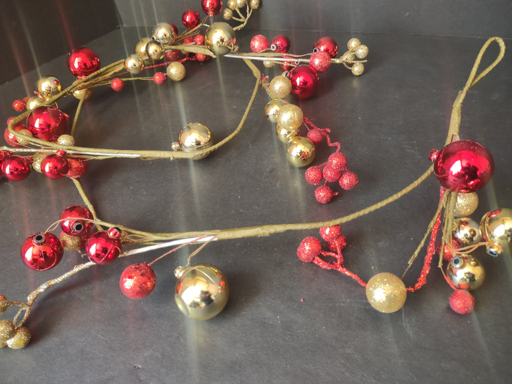 Set 3 Twig Garland 5-1/2 ft Round Ornament Gold Red Green (lot 1268)