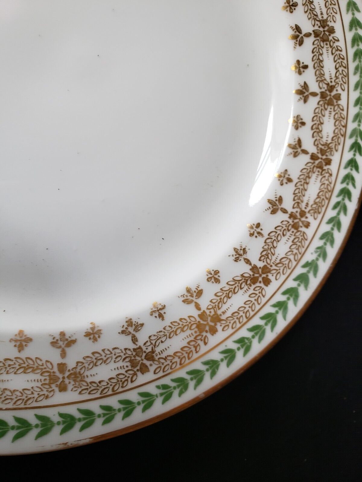 JP Limoges France Gold Trim Green Laurel Dessert Plate 7-1/2" (584)