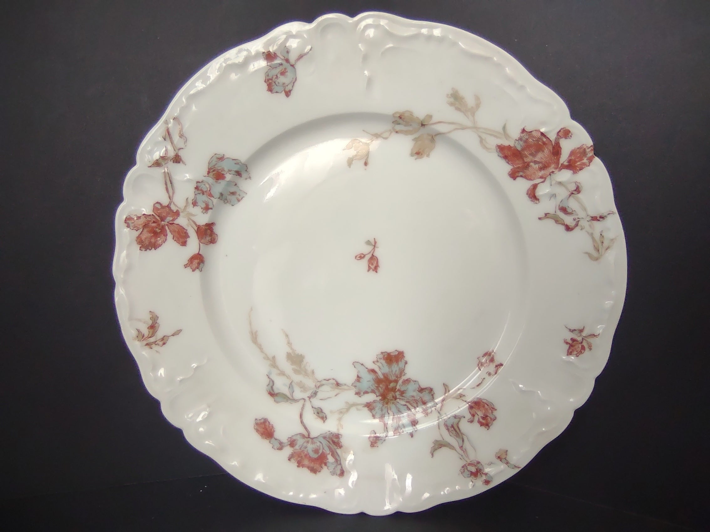 Haviland Limoges Blue Red Flower Luncheon Plate T.M. James & Sons (lot 953)