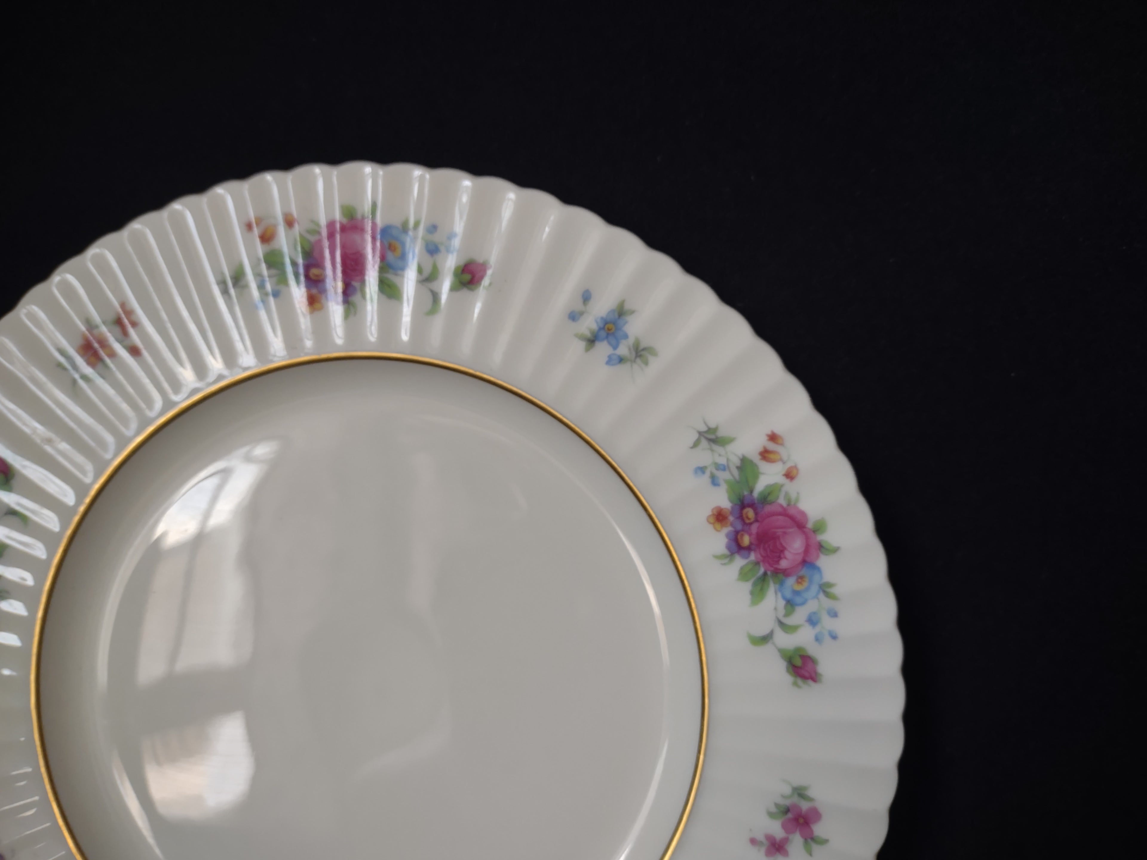 Vintage Lenox Pavlova Dessert or Salad Plate (lot 1844)