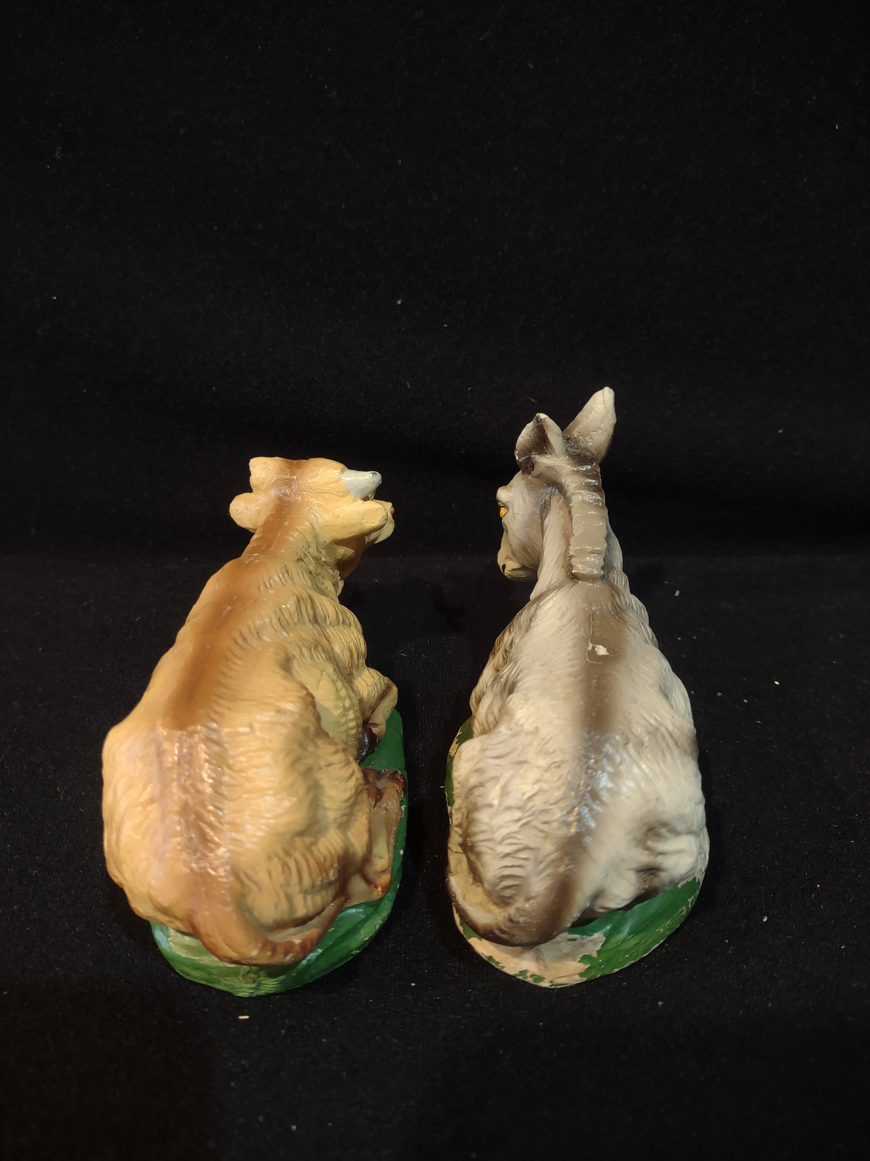 Vintage Christmas Nativity Cow Donkey (Lot 4221)