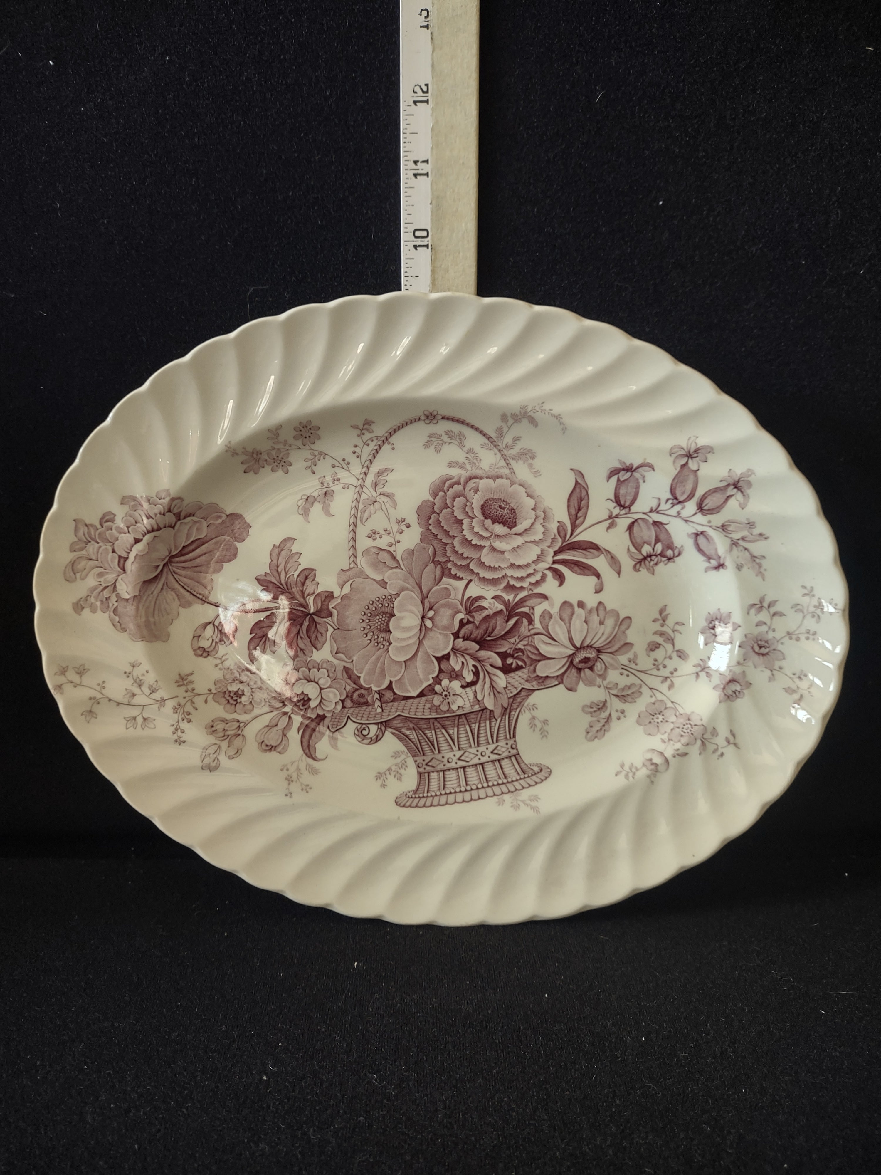 Vintage Royal Staffordshire Serving Platter Charlotte Floral Basket (Lot 5676)